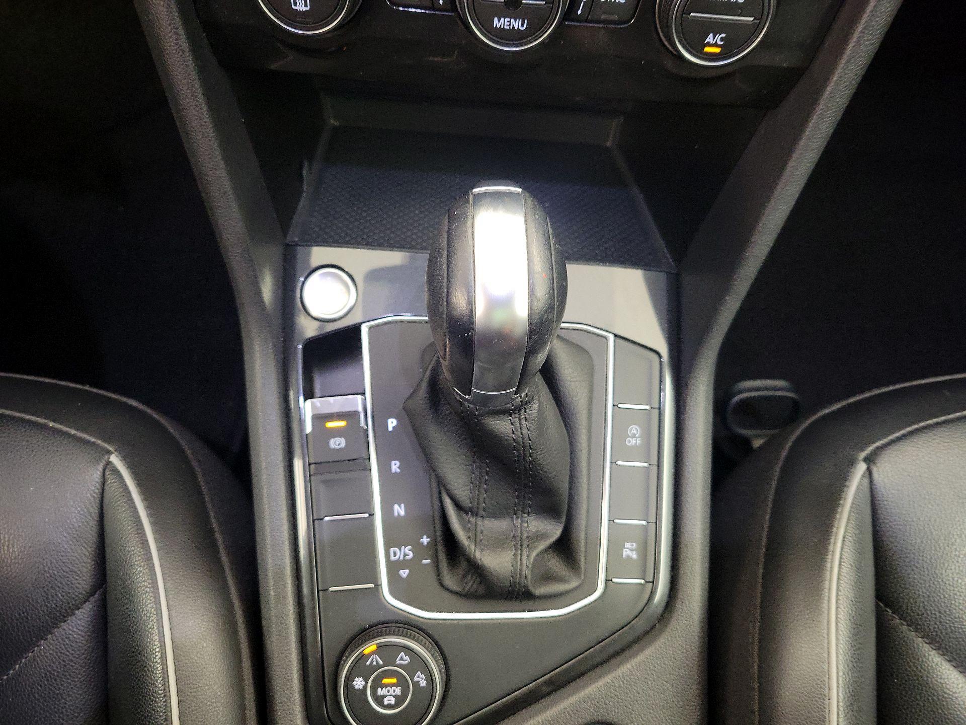 Thumbnail: 2019 Volkswagen Tiguan - 18