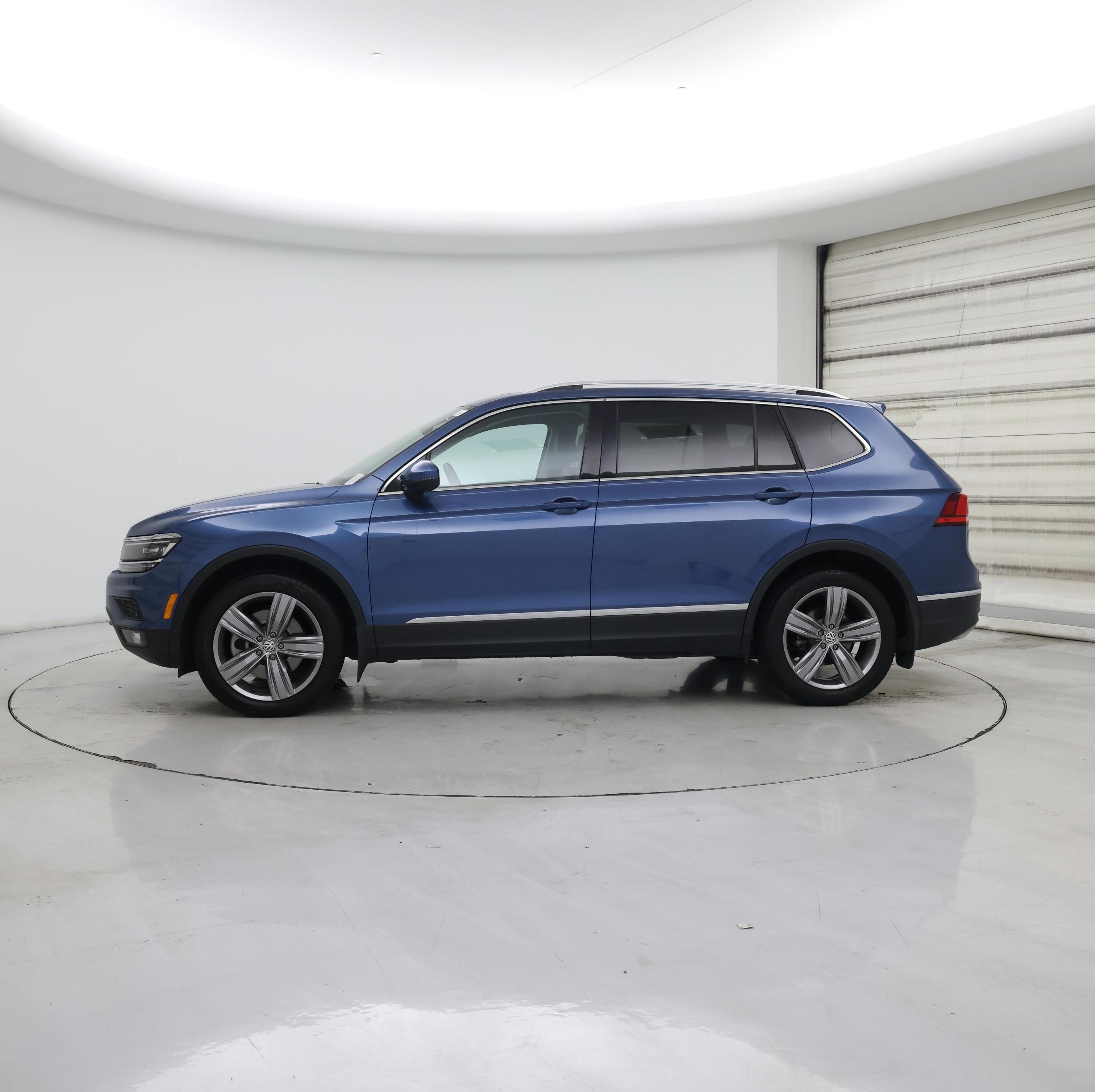 Thumbnail: 2019 Volkswagen Tiguan - 3