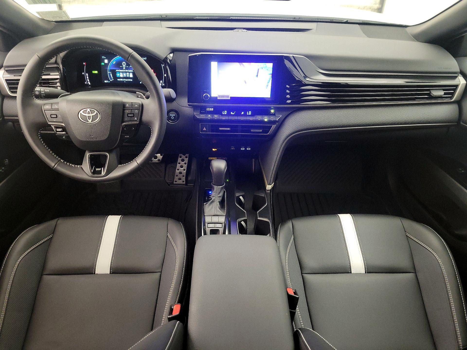 Thumbnail: 2025 Toyota Camry - 9