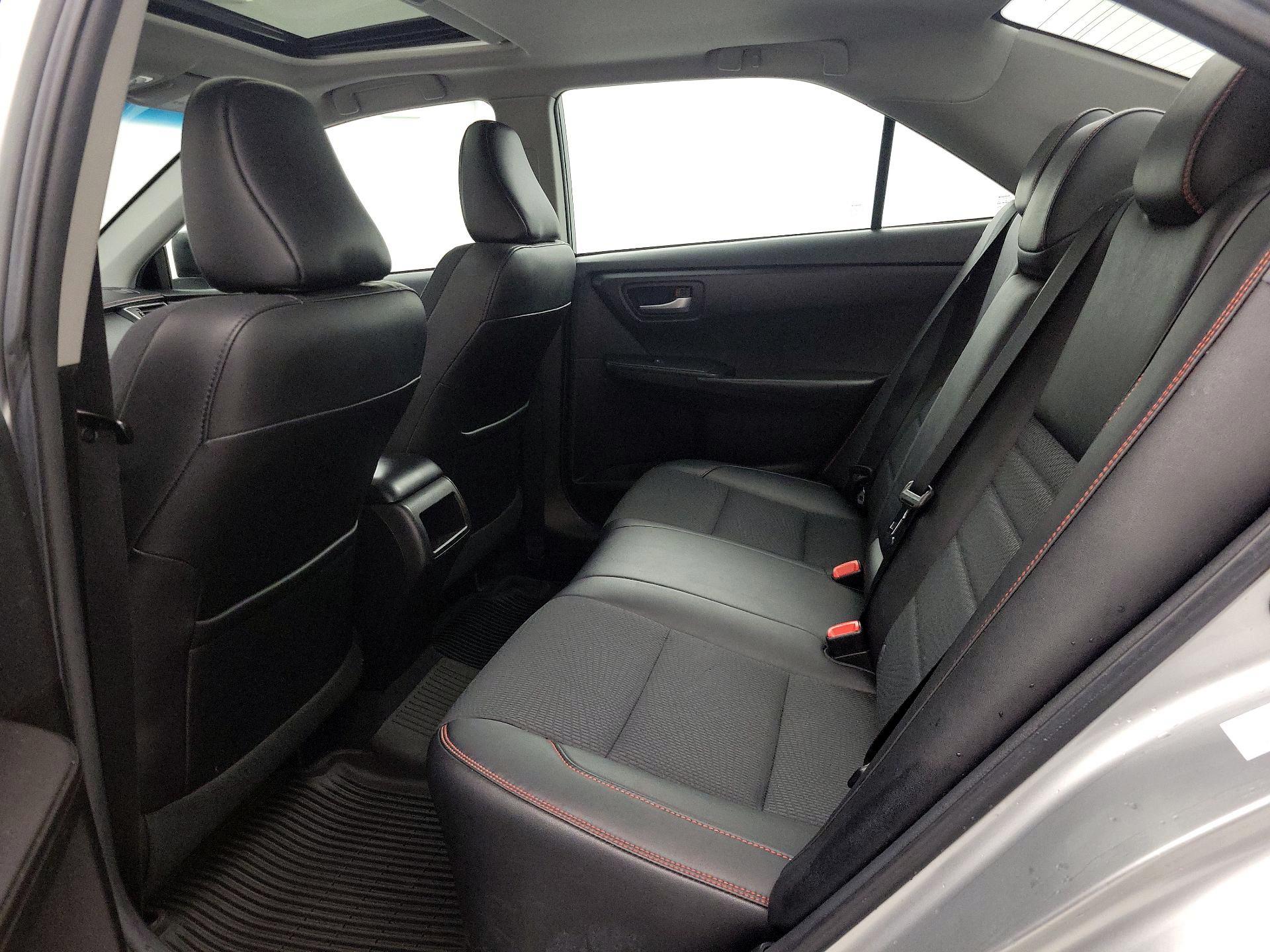 Thumbnail: 2016 Toyota Camry - 20