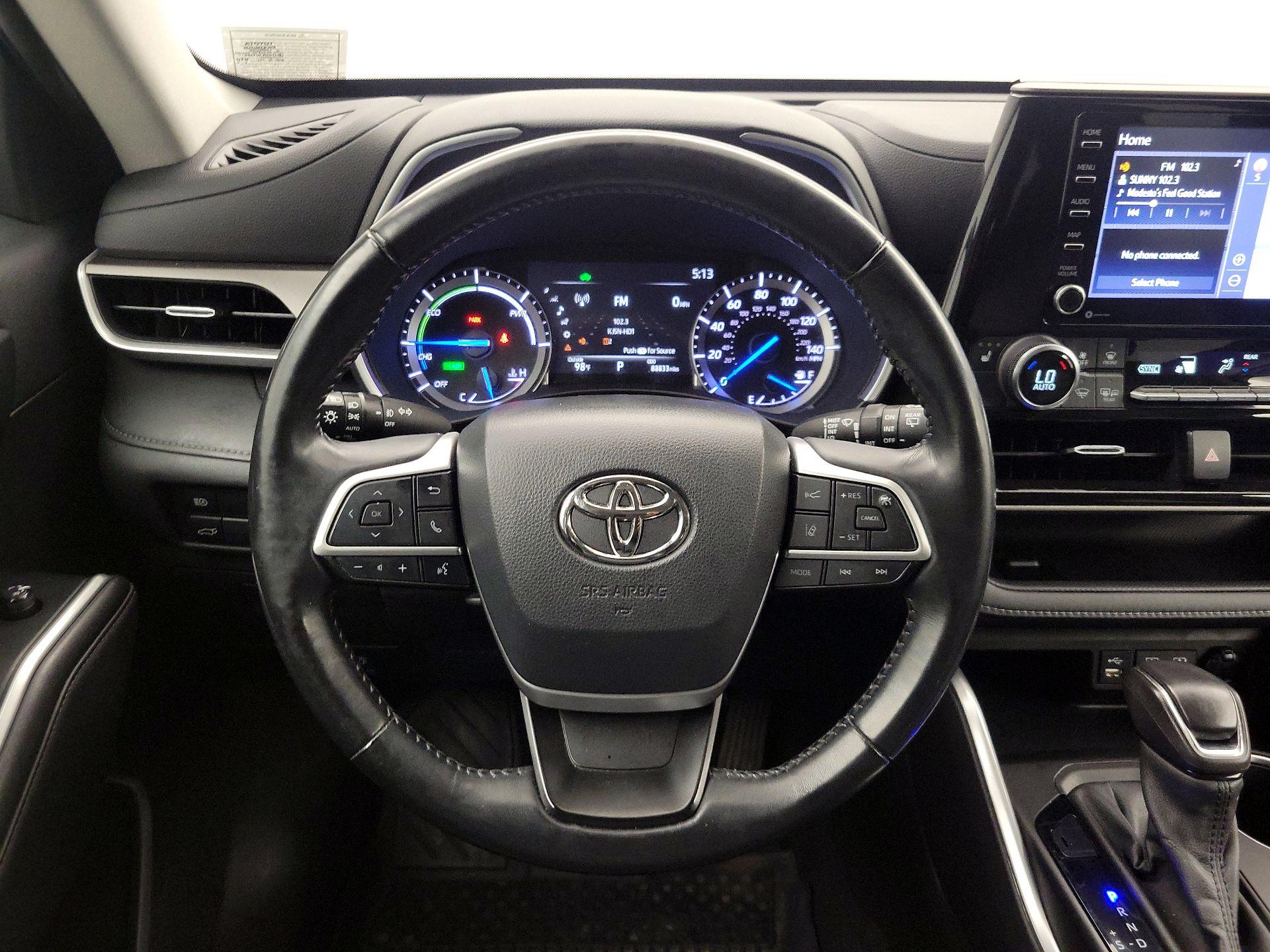 Thumbnail: 2022 Toyota Highlander - 10