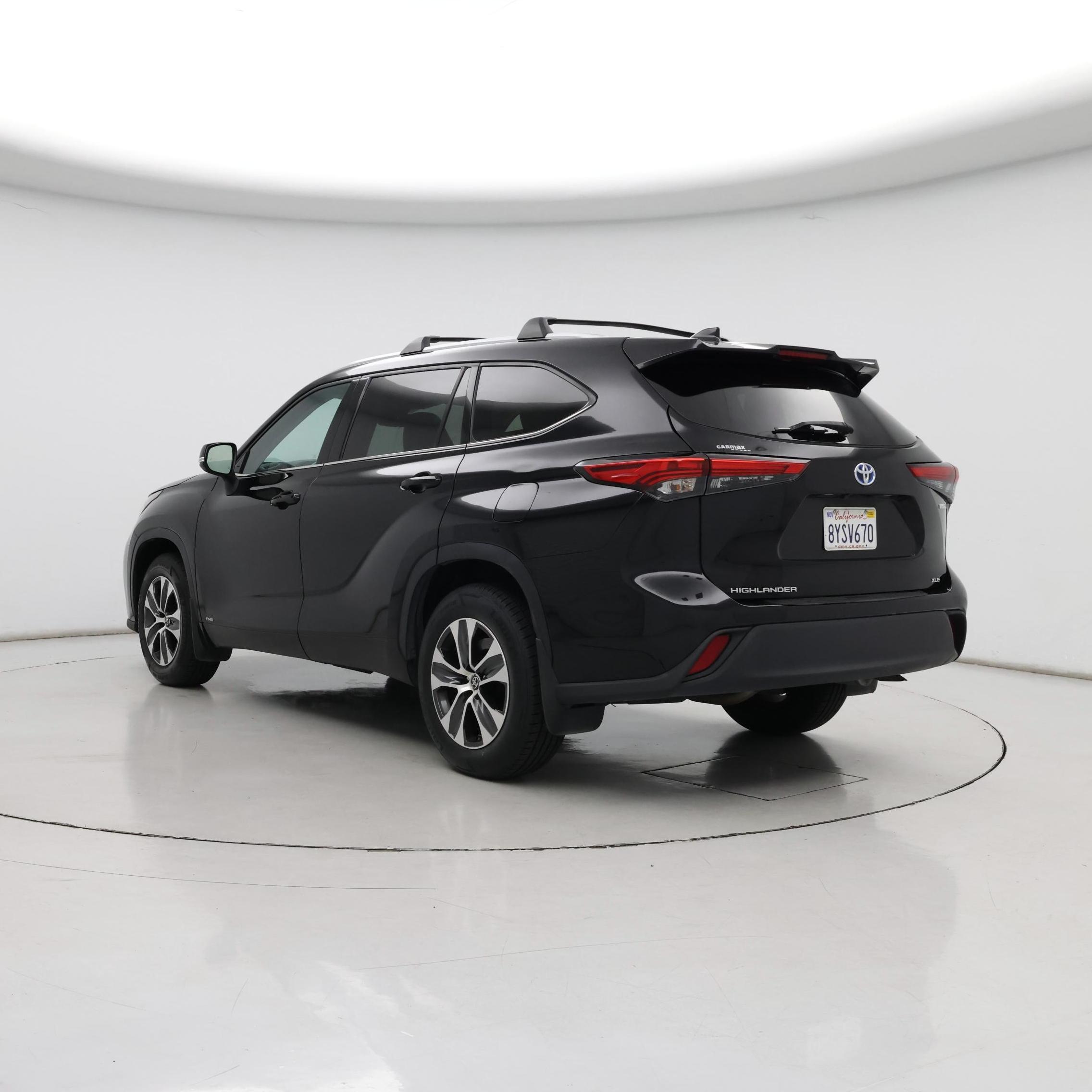 Thumbnail: 2022 Toyota Highlander - 2