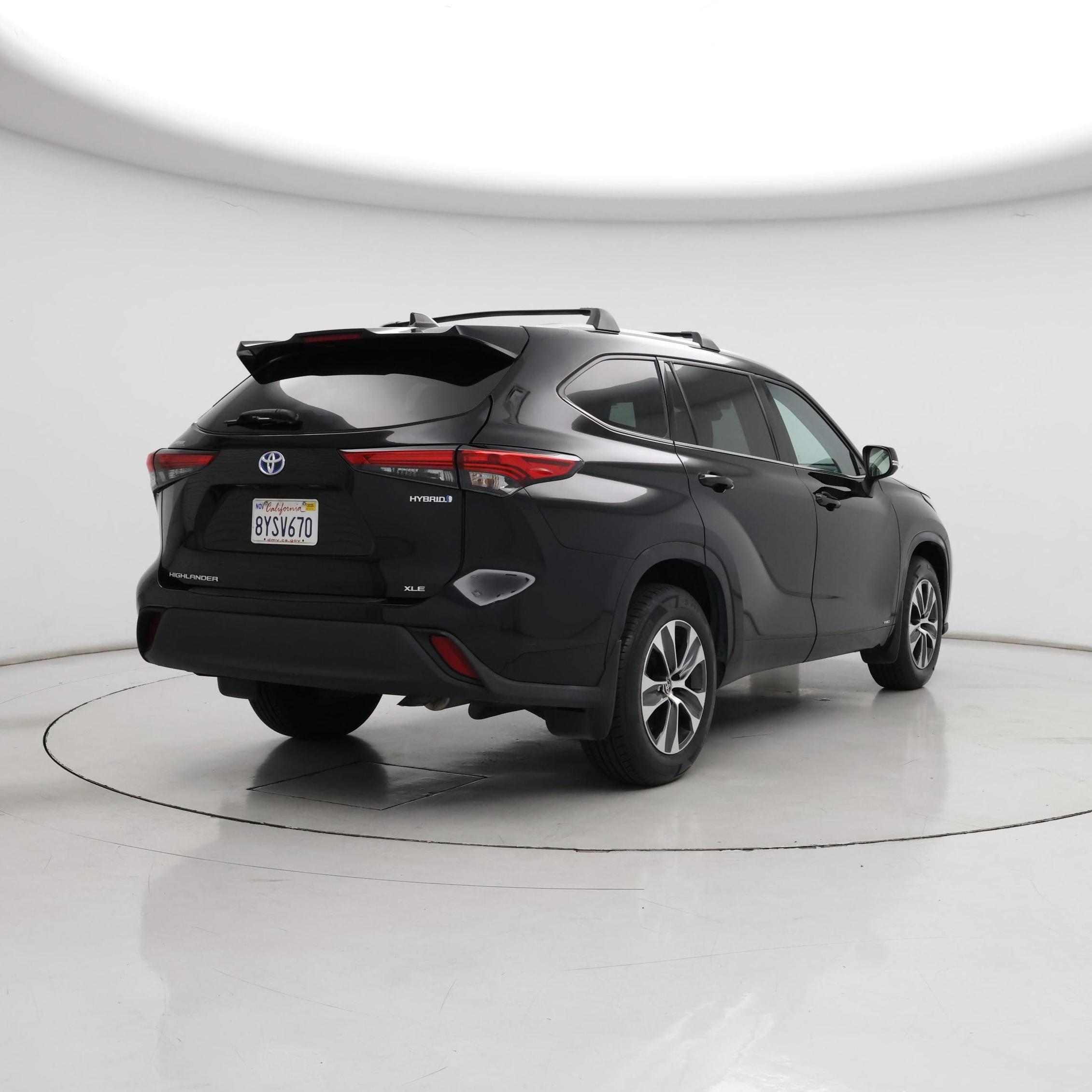 Thumbnail: 2022 Toyota Highlander - 8