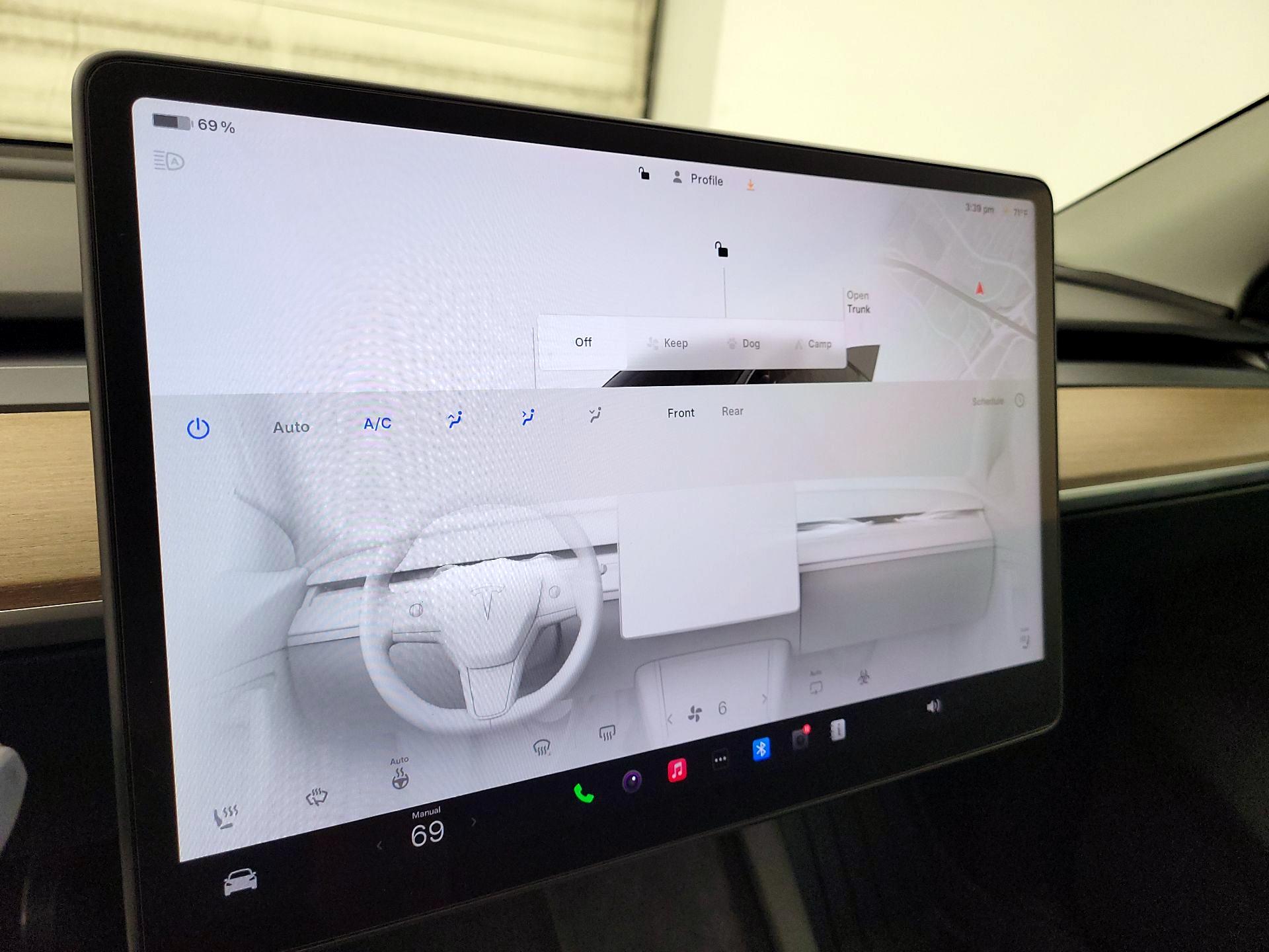 Thumbnail: 2023 Tesla Model Y - 15