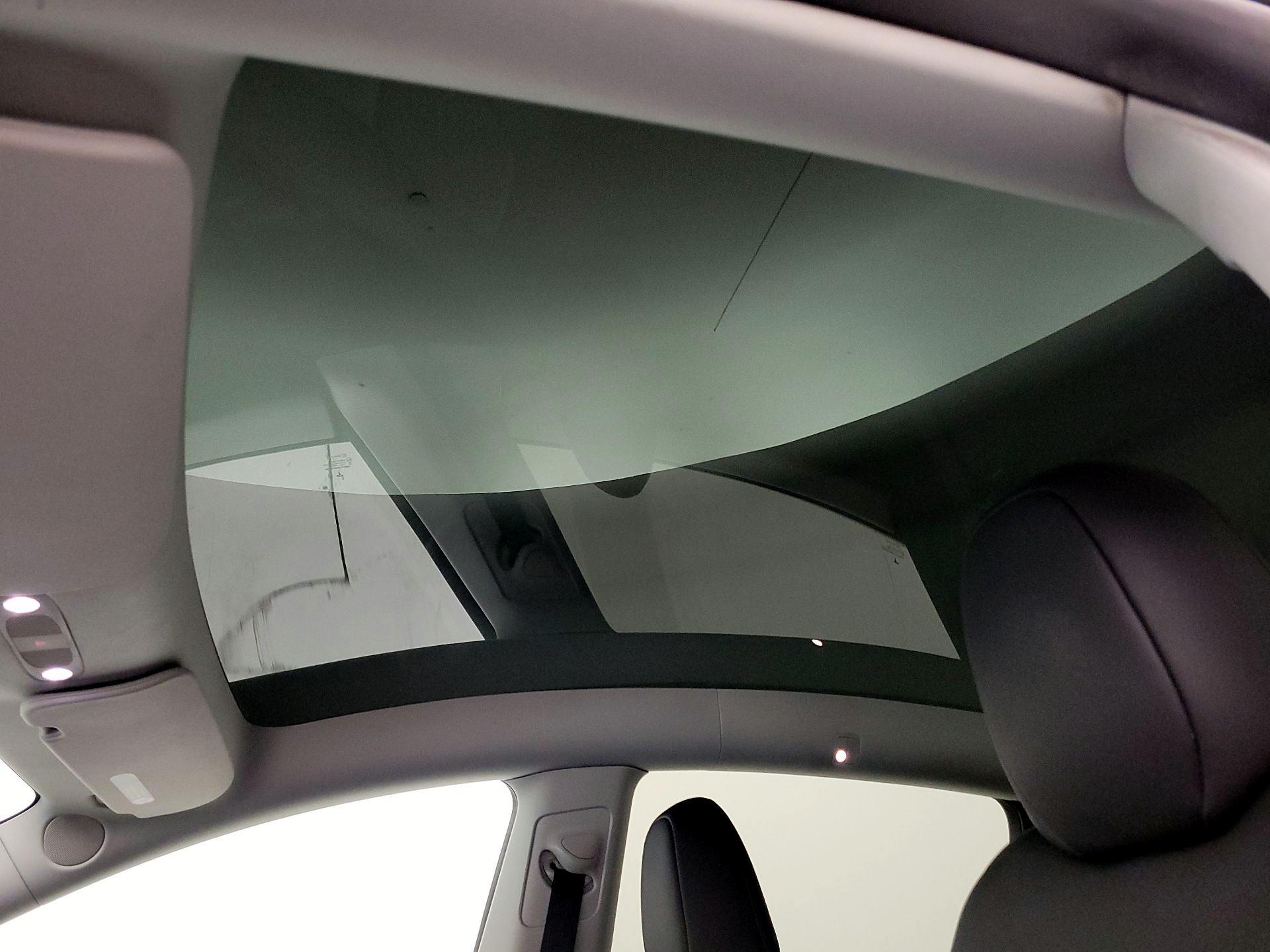 Thumbnail: 2023 Tesla Model Y - 17
