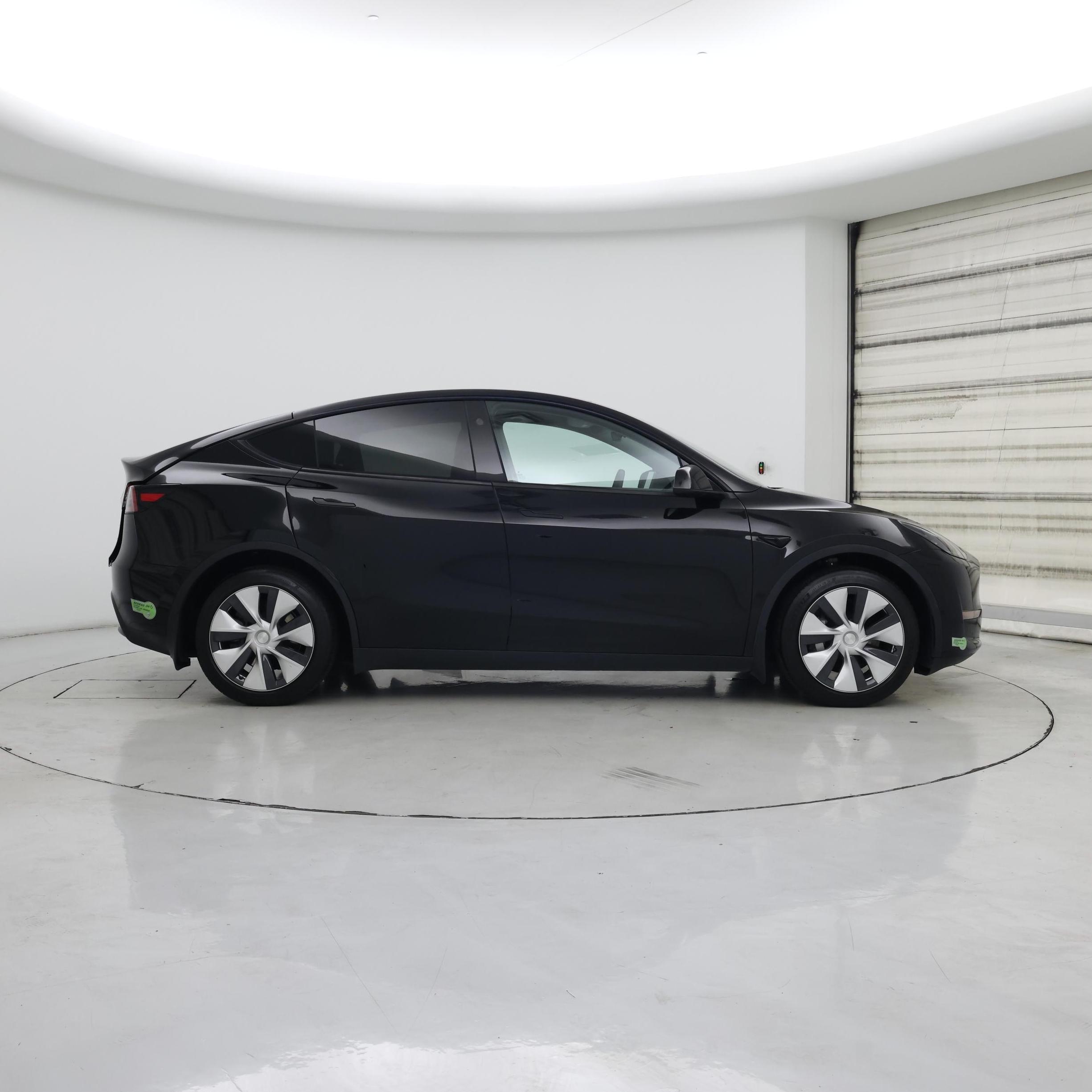 Thumbnail: 2023 Tesla Model Y - 7