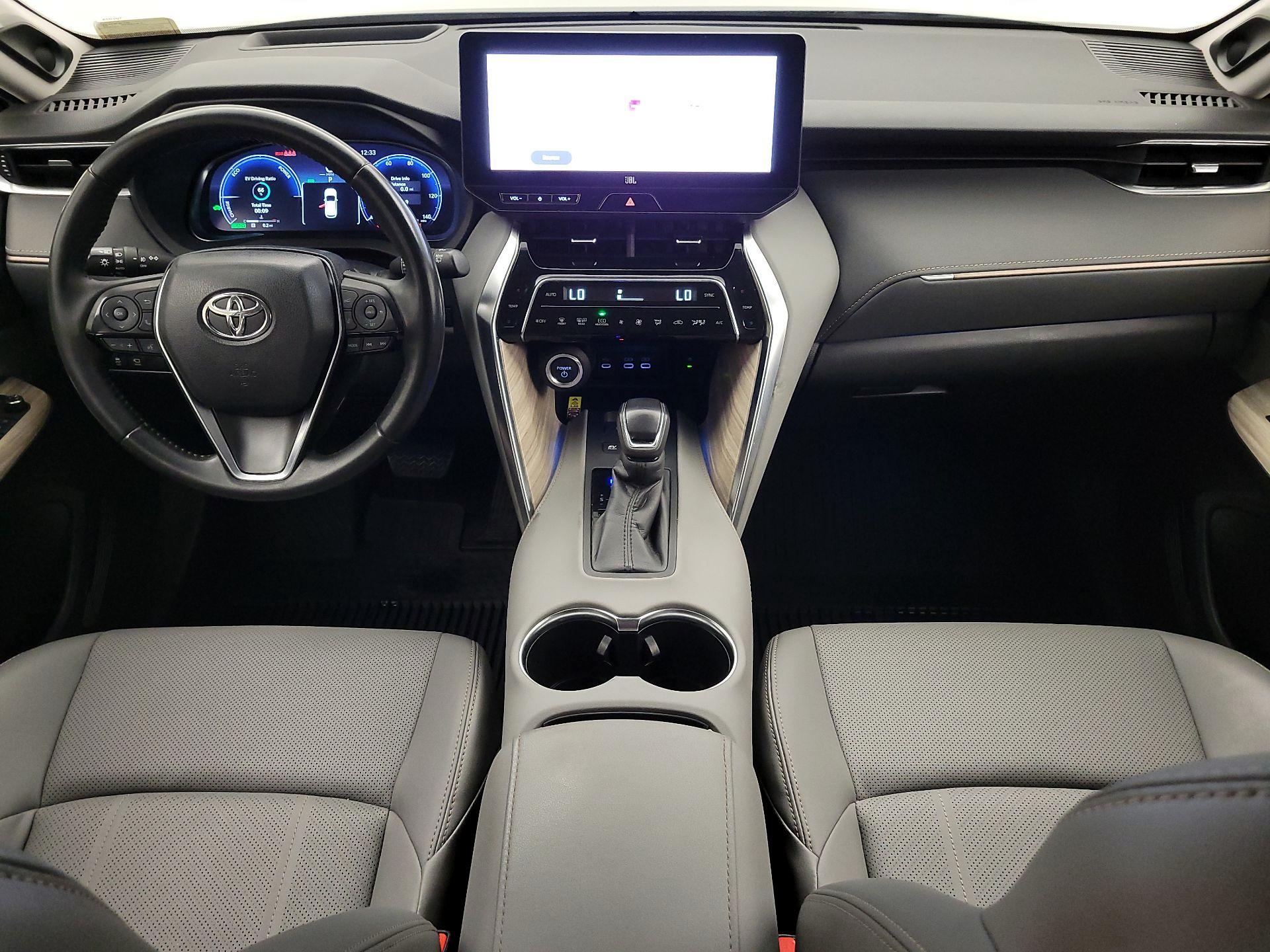 Thumbnail: 2023 Toyota Venza - 9