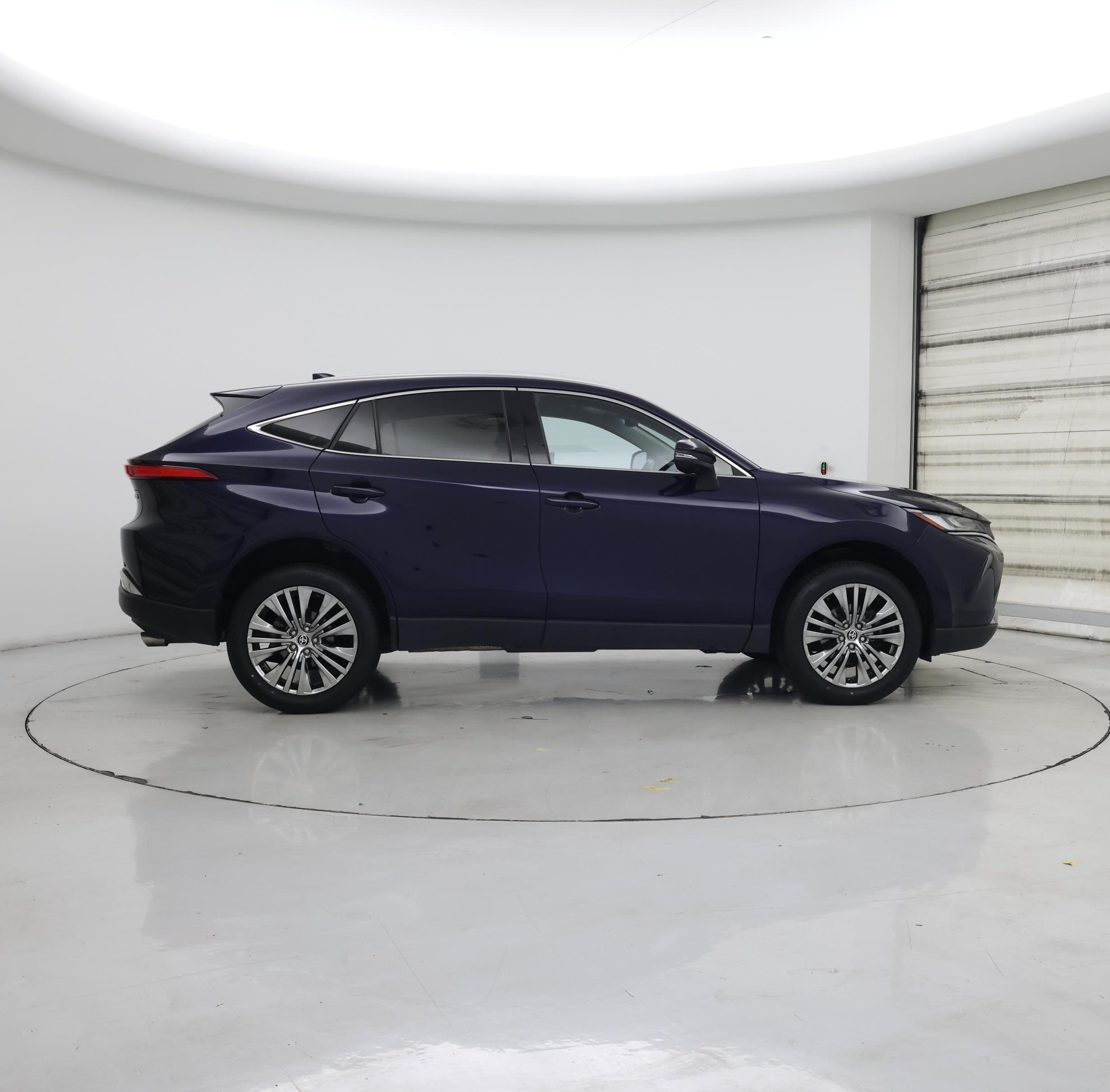 Thumbnail: 2023 Toyota Venza - 7