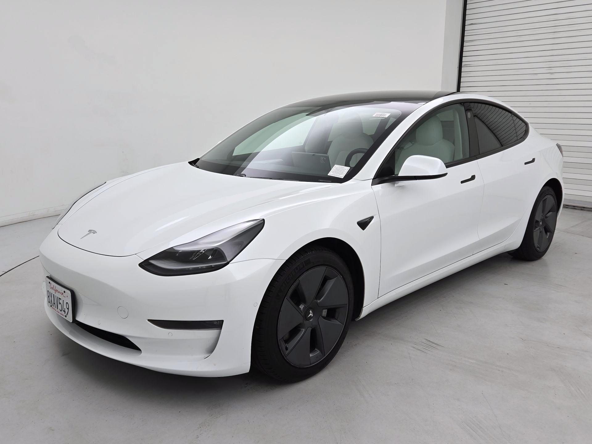 Thumbnail: 2021 Tesla Model 3 - 3