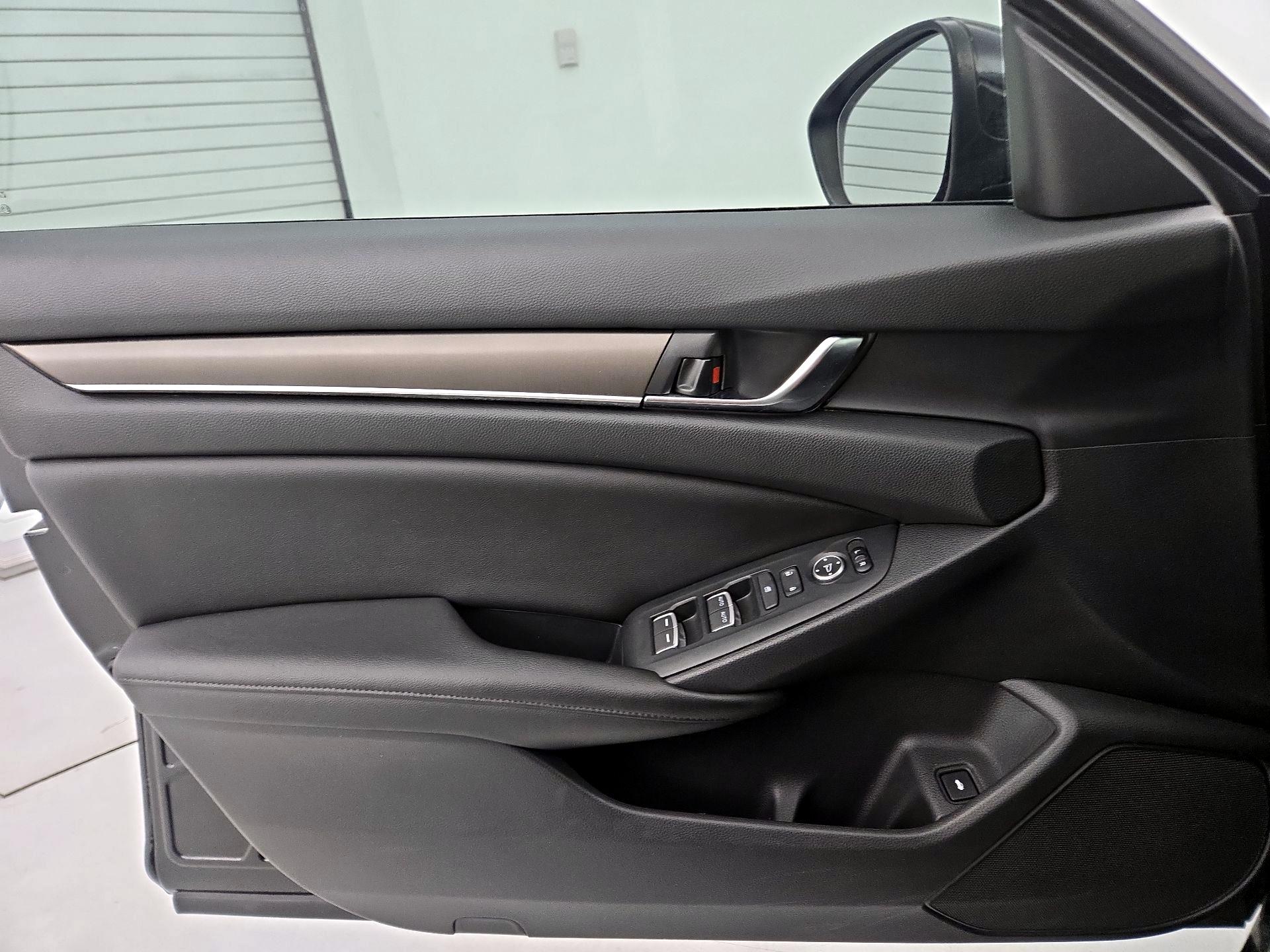 Thumbnail: 2019 Honda Accord - 12
