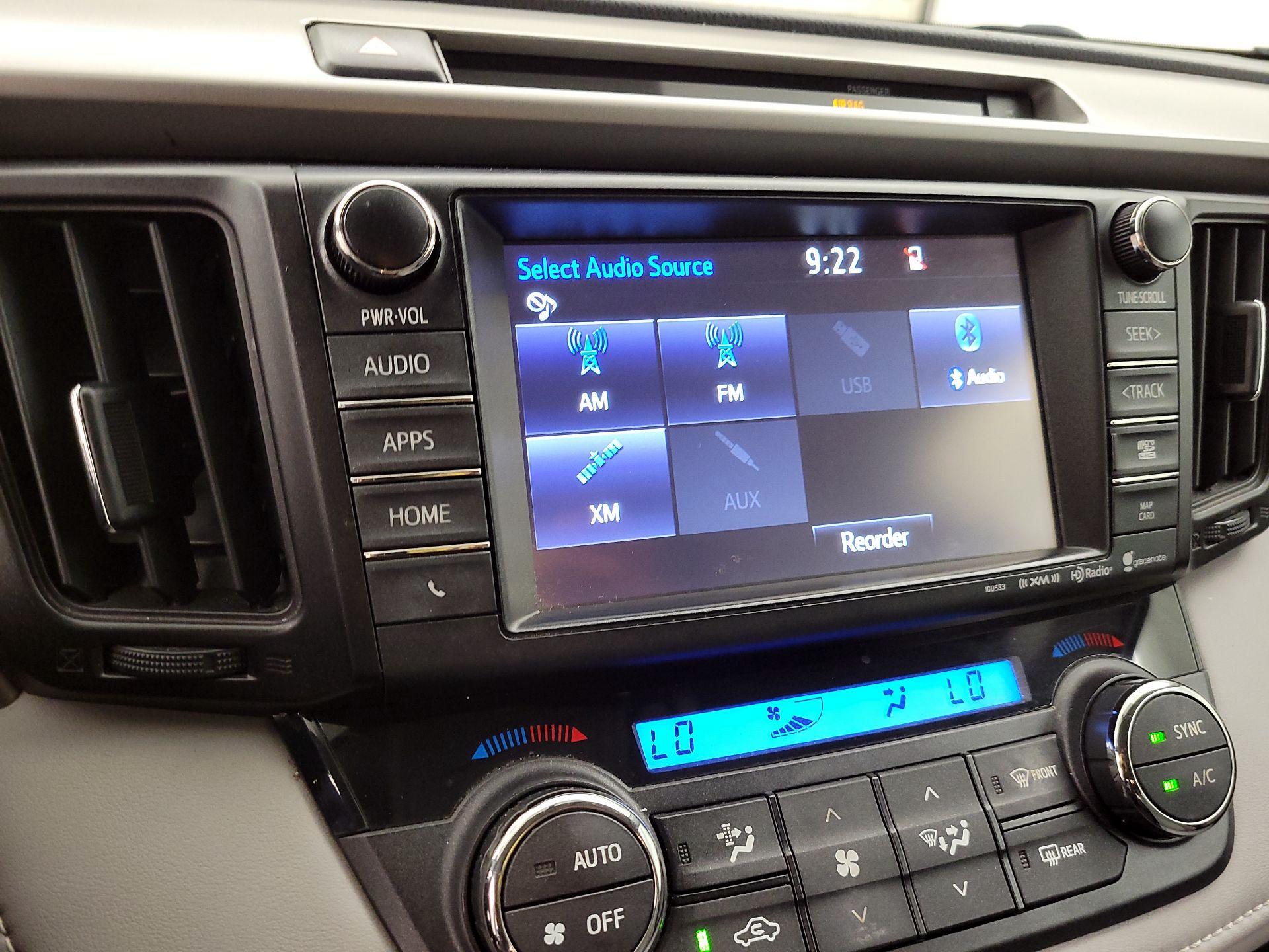 Thumbnail: 2016 Toyota RAV4 - 15
