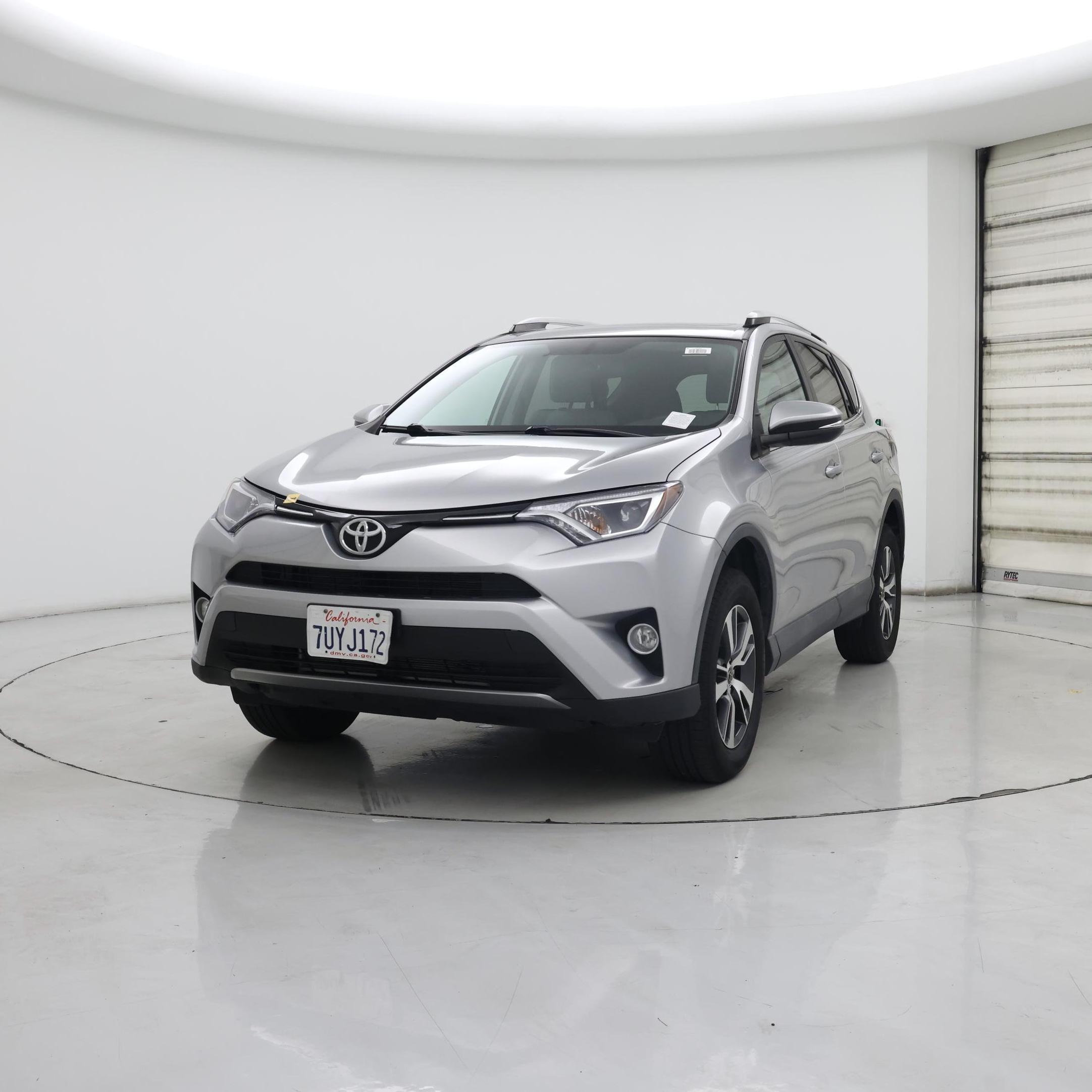 Thumbnail: 2016 Toyota RAV4 - 4