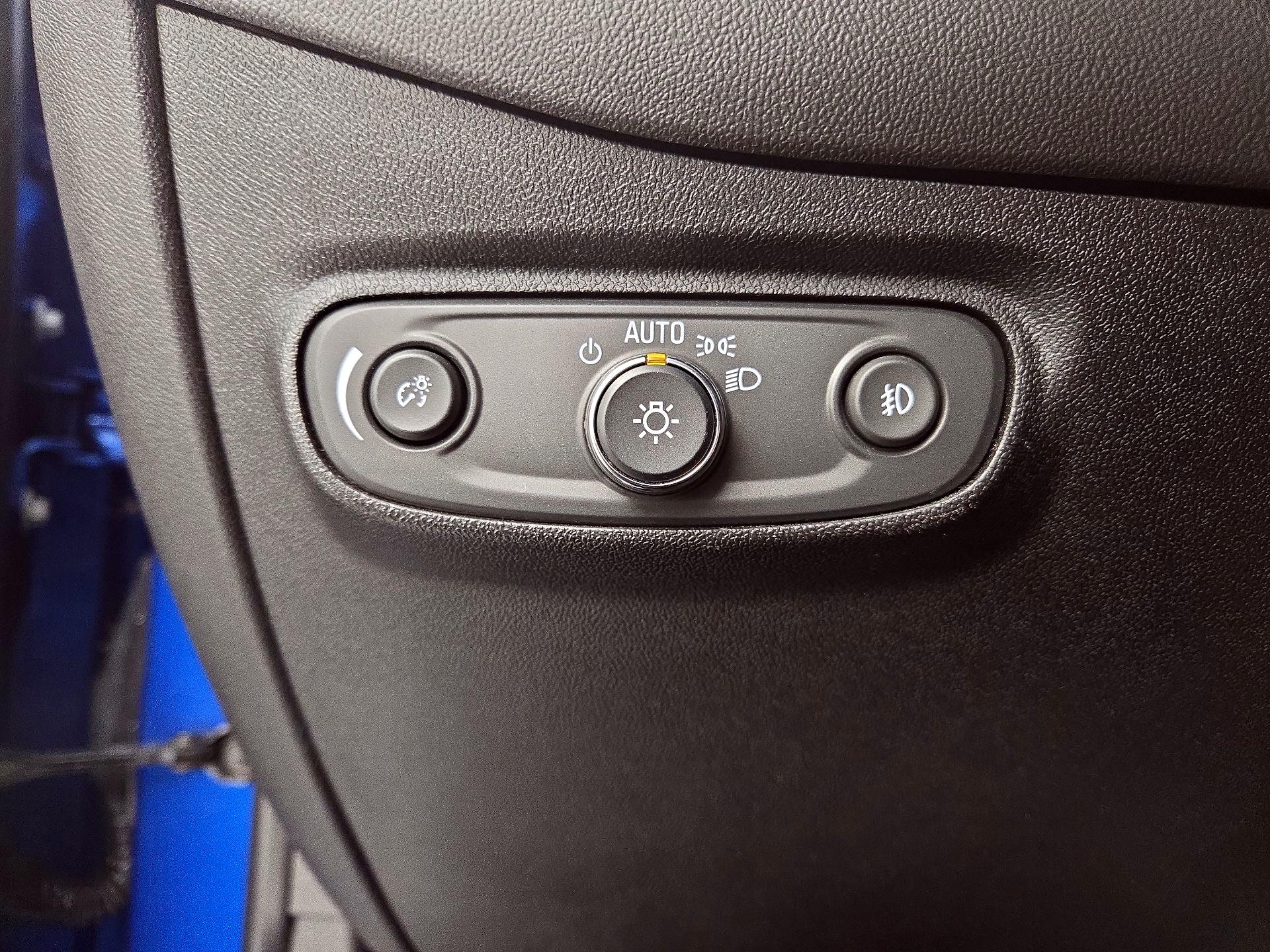 Thumbnail: 2019 Chevrolet Equinox - 13