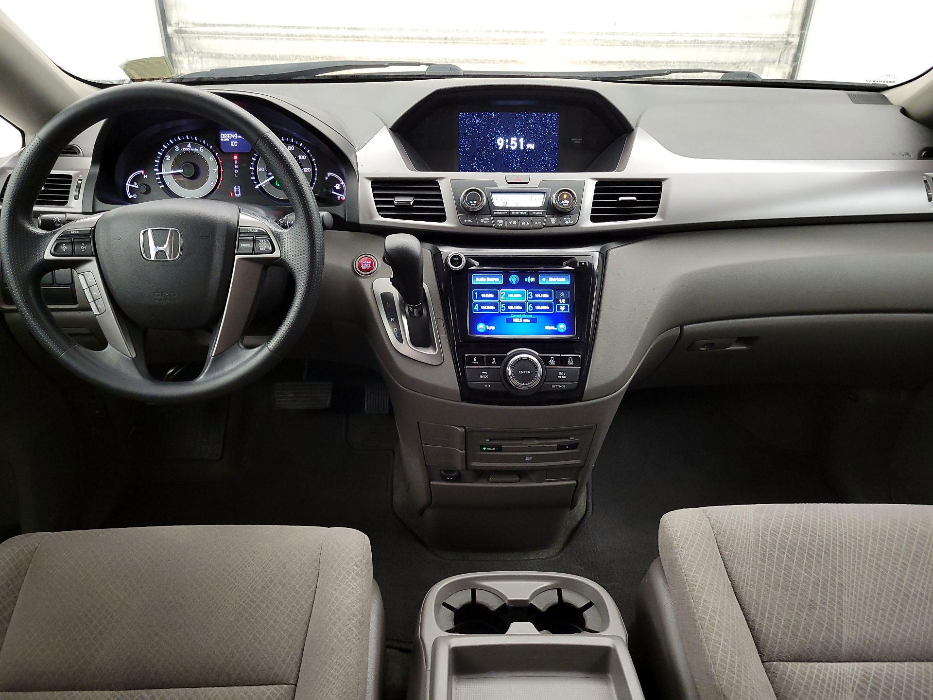 Thumbnail: 2017 Honda Odyssey - 9