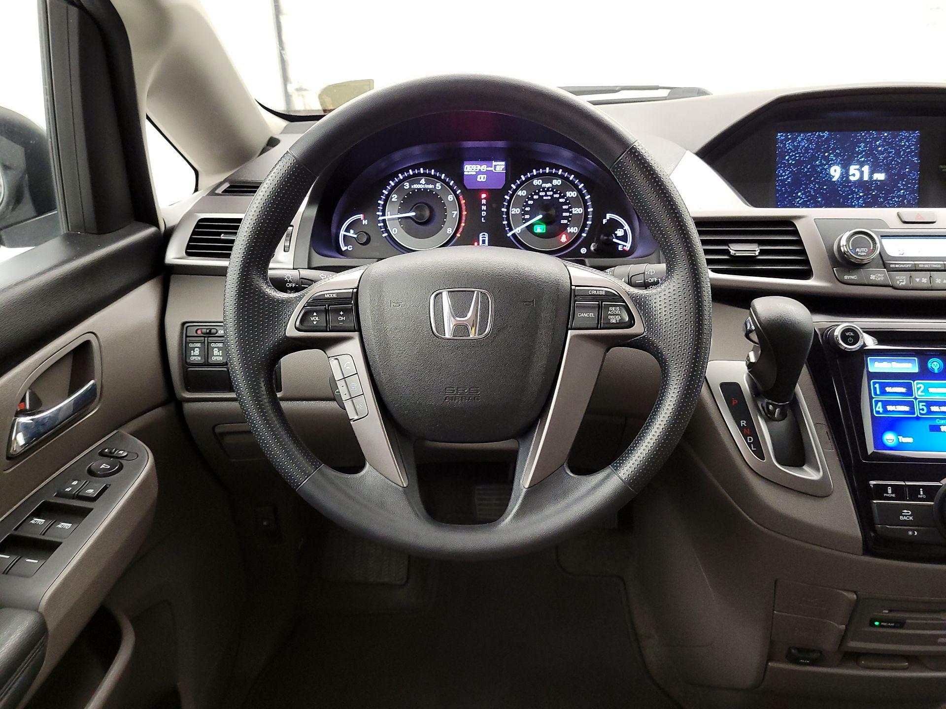 Thumbnail: 2017 Honda Odyssey - 10