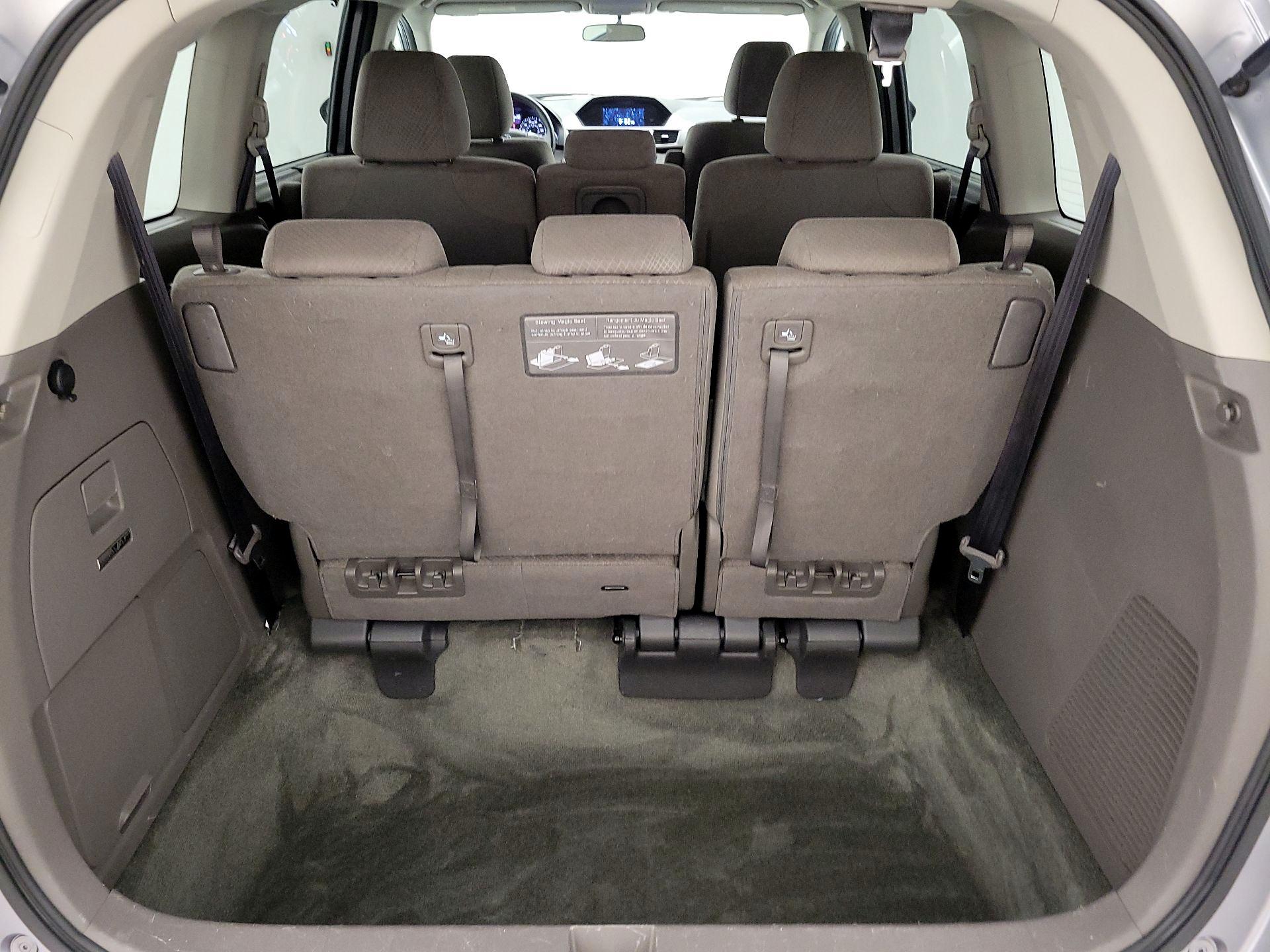 Thumbnail: 2017 Honda Odyssey - 17