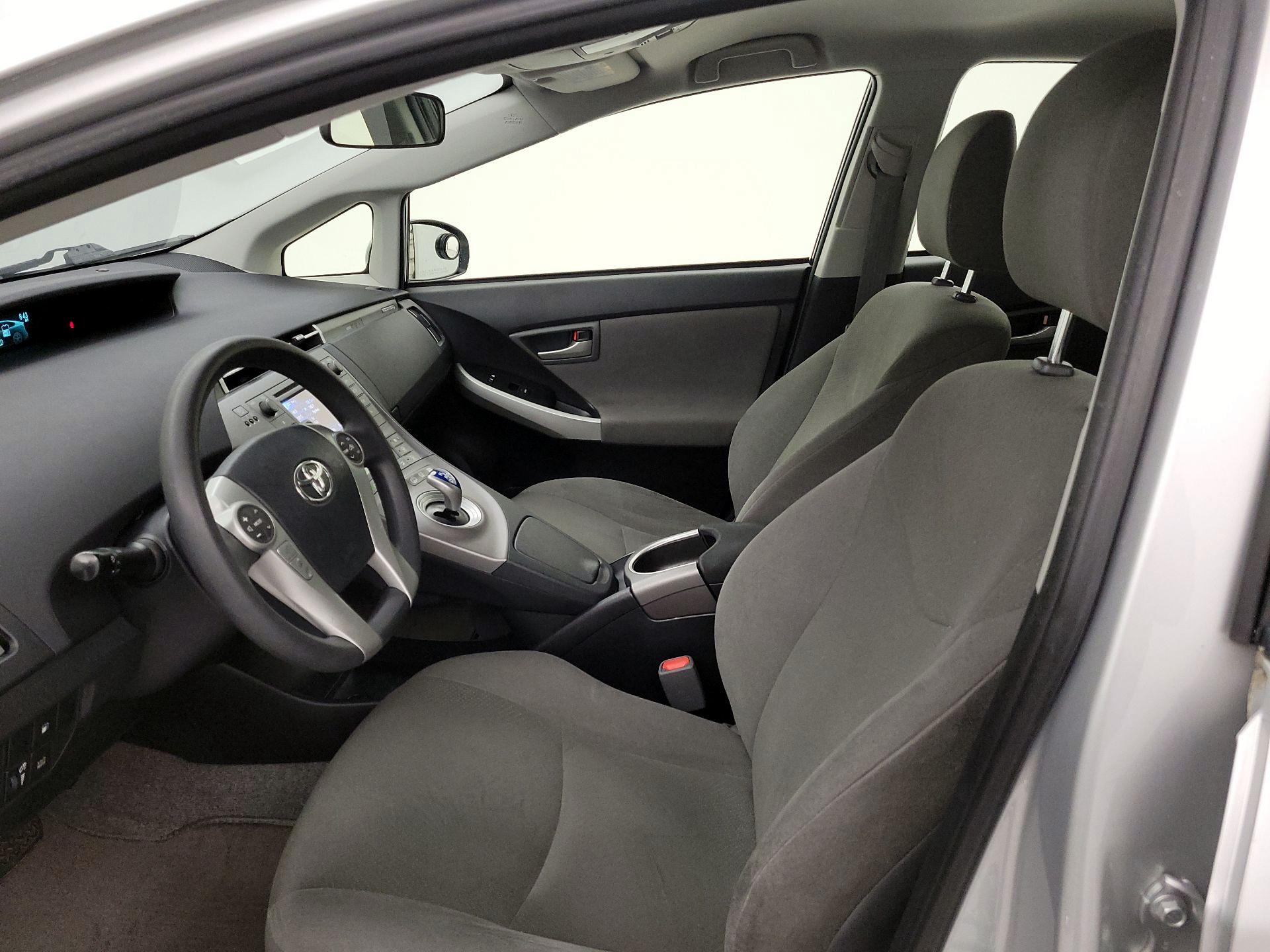 Thumbnail: 2014 Toyota Prius - 11