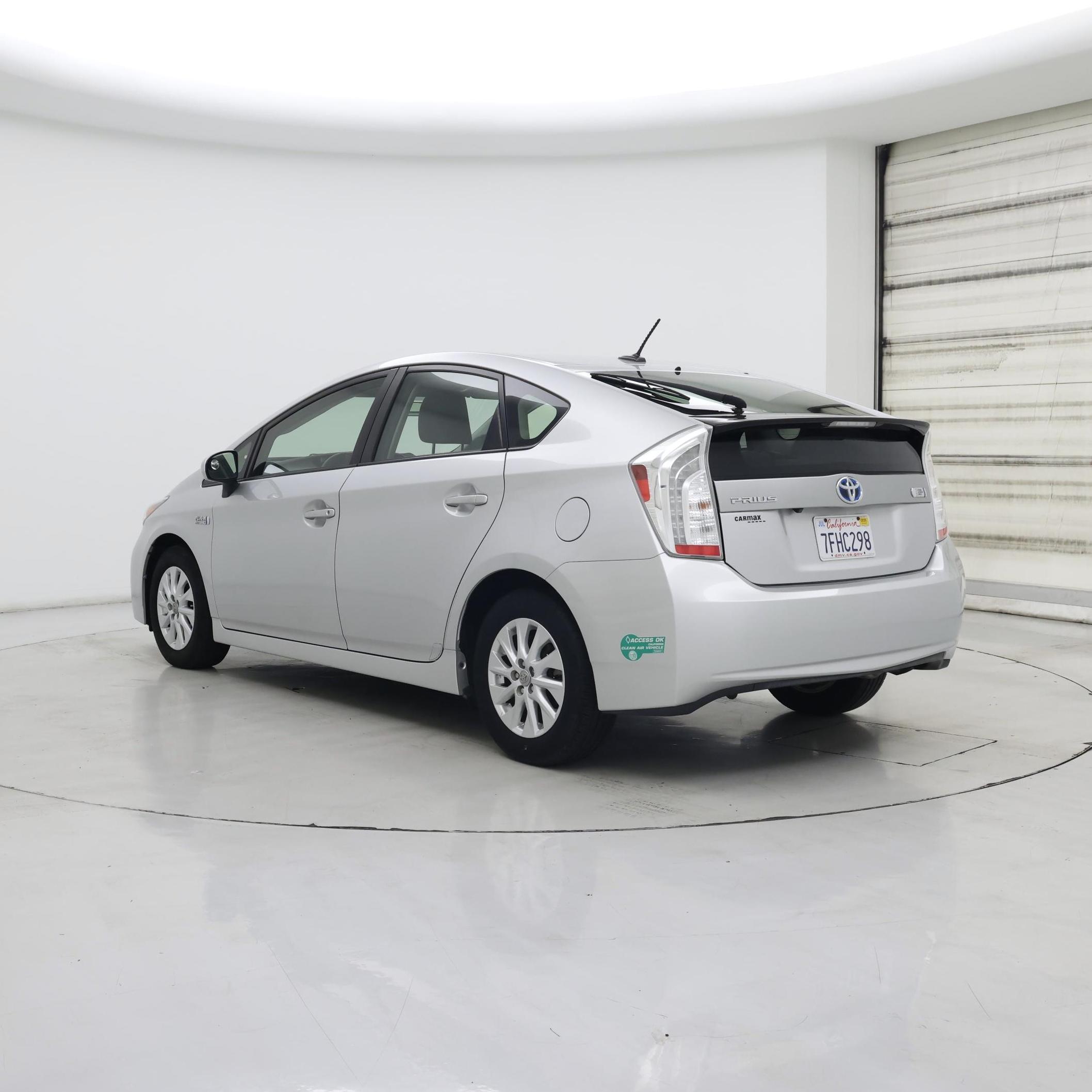 Thumbnail: 2014 Toyota Prius - 2