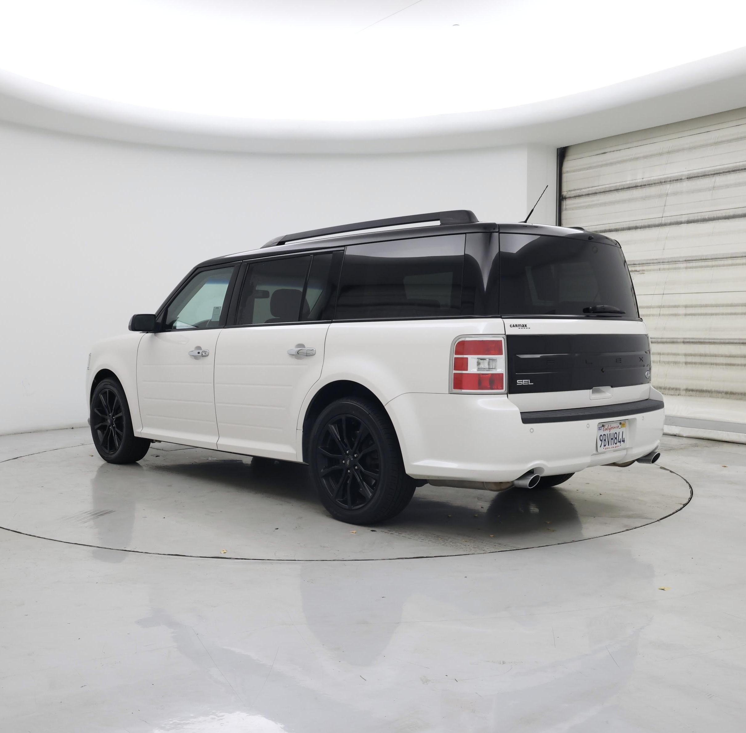 Thumbnail: 2019 Ford Flex - 2