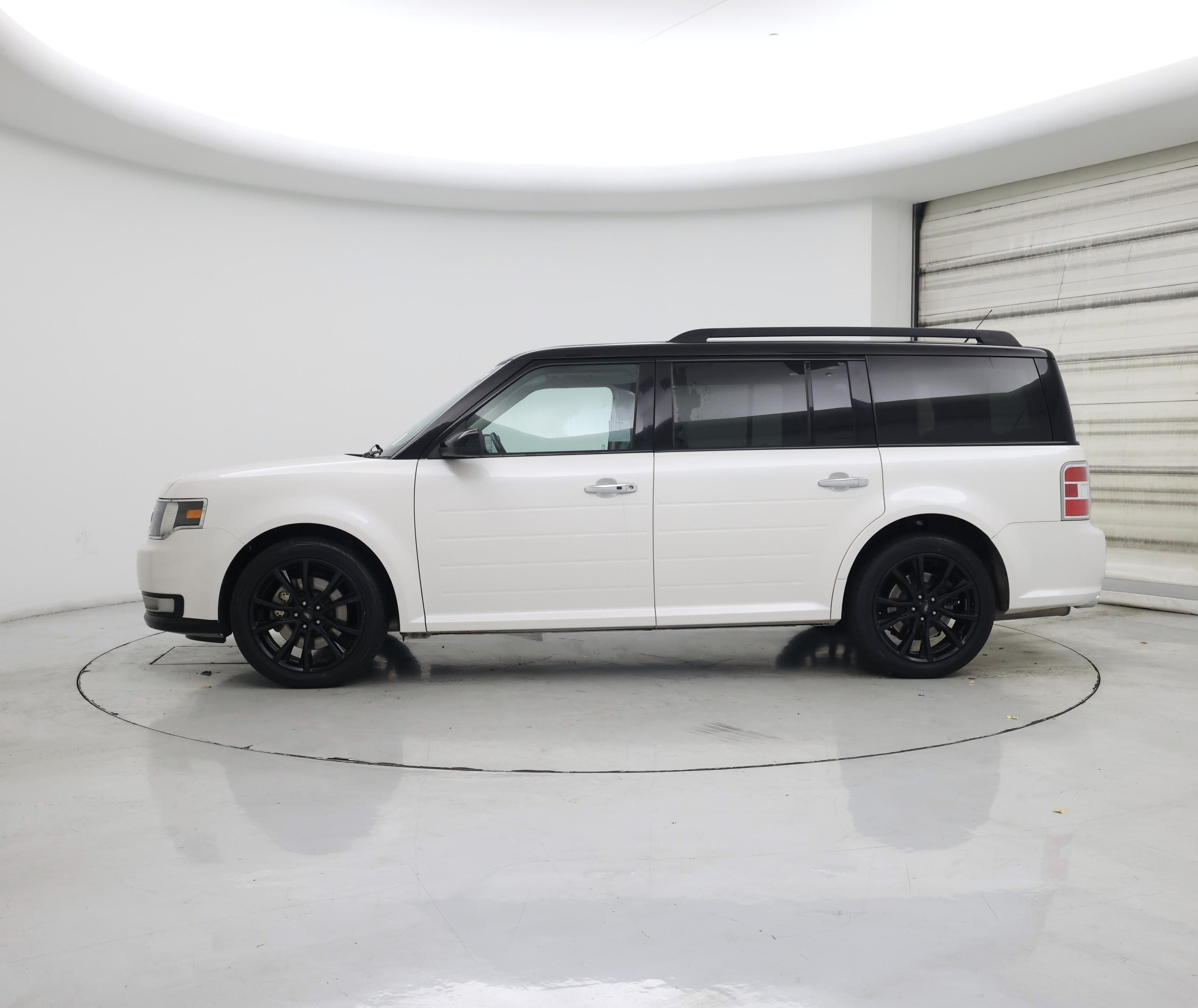 Thumbnail: 2019 Ford Flex - 3