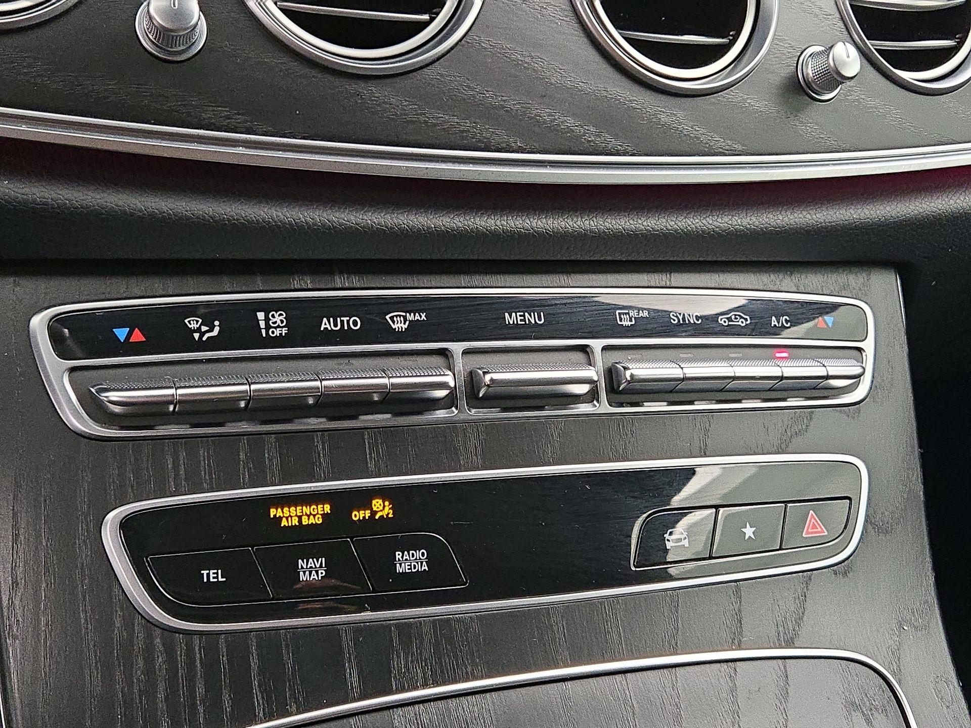Thumbnail: 2022 Mercedes-Benz E-Class - 15