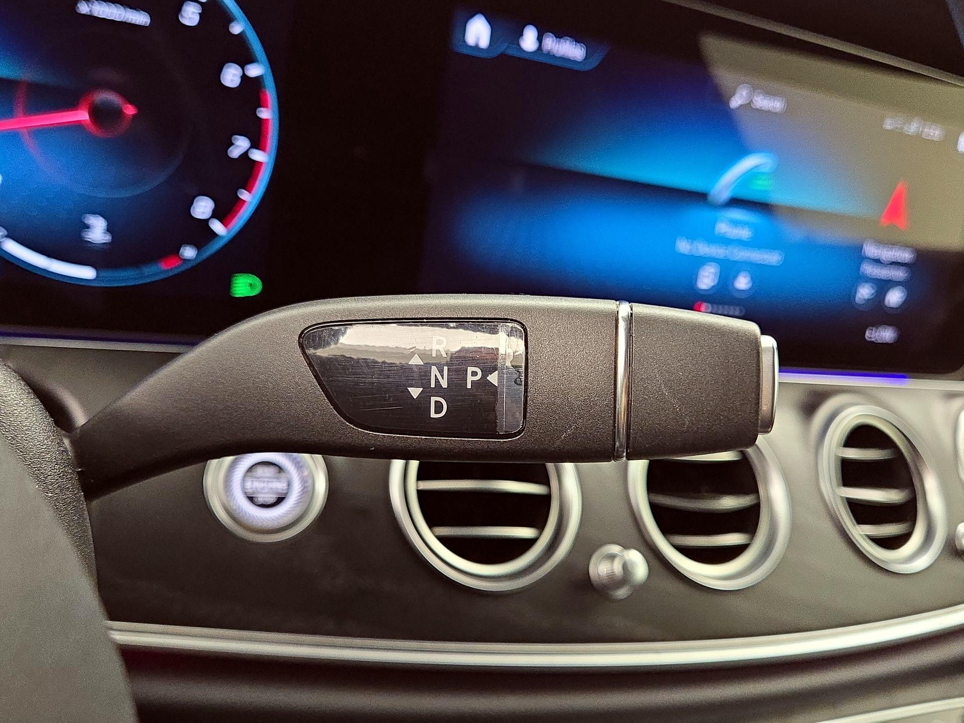 Thumbnail: 2022 Mercedes-Benz E-Class - 16