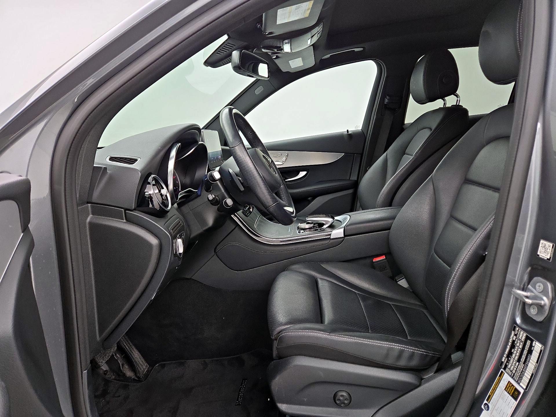 Thumbnail: 2019 Mercedes-Benz GLC - 9