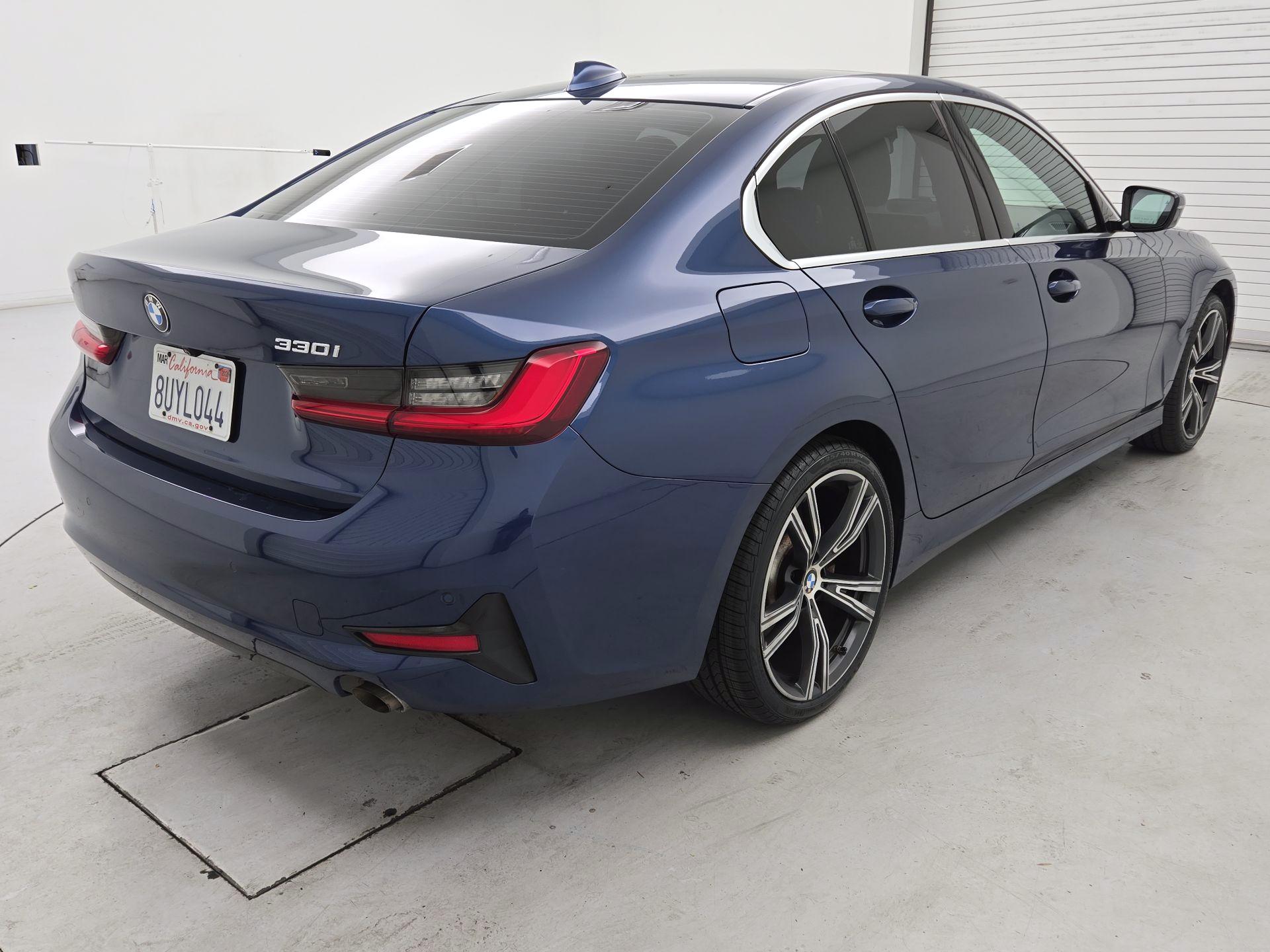 Thumbnail: 2021 BMW 3 Series - 5