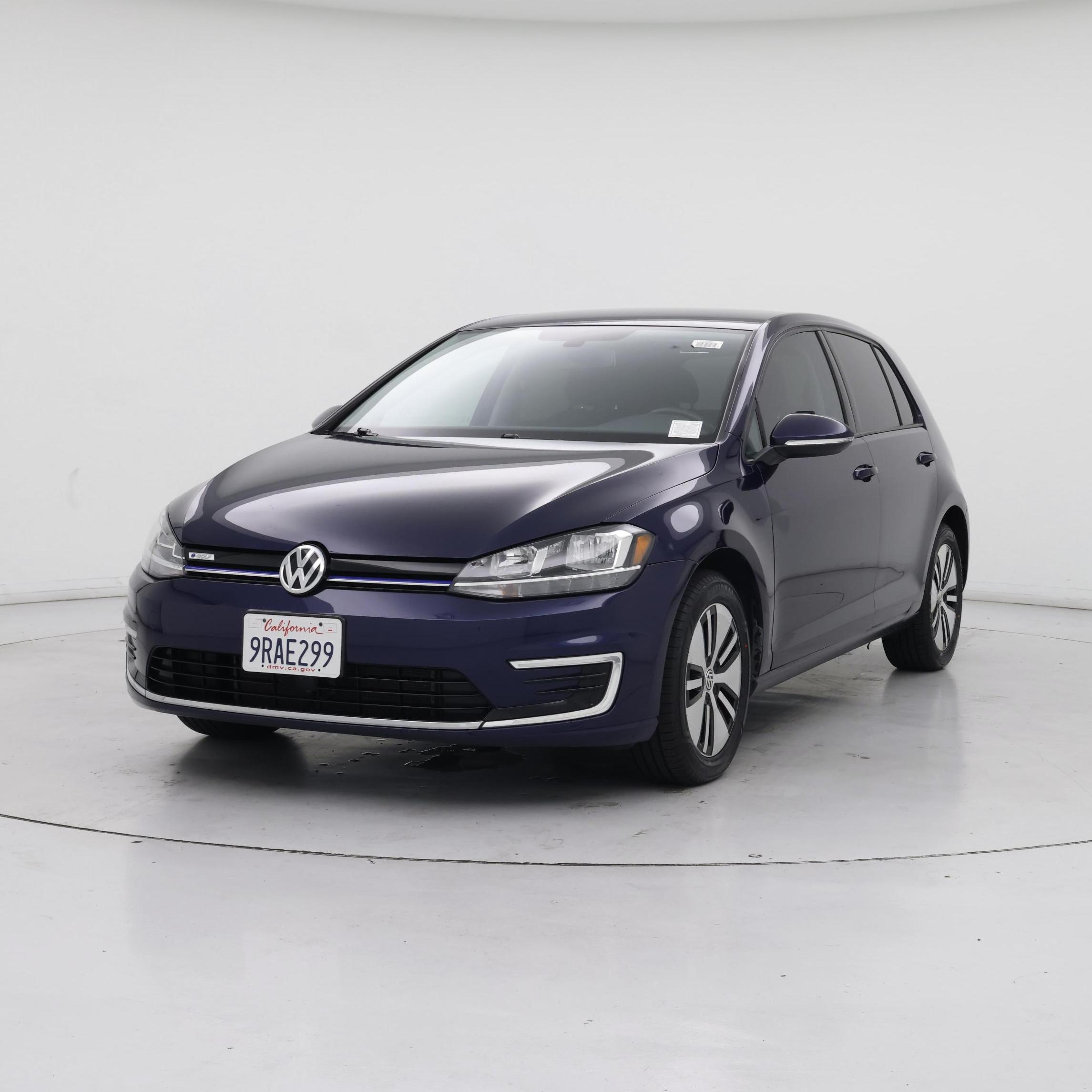 Thumbnail: 2019 Volkswagen e-Golf - 4