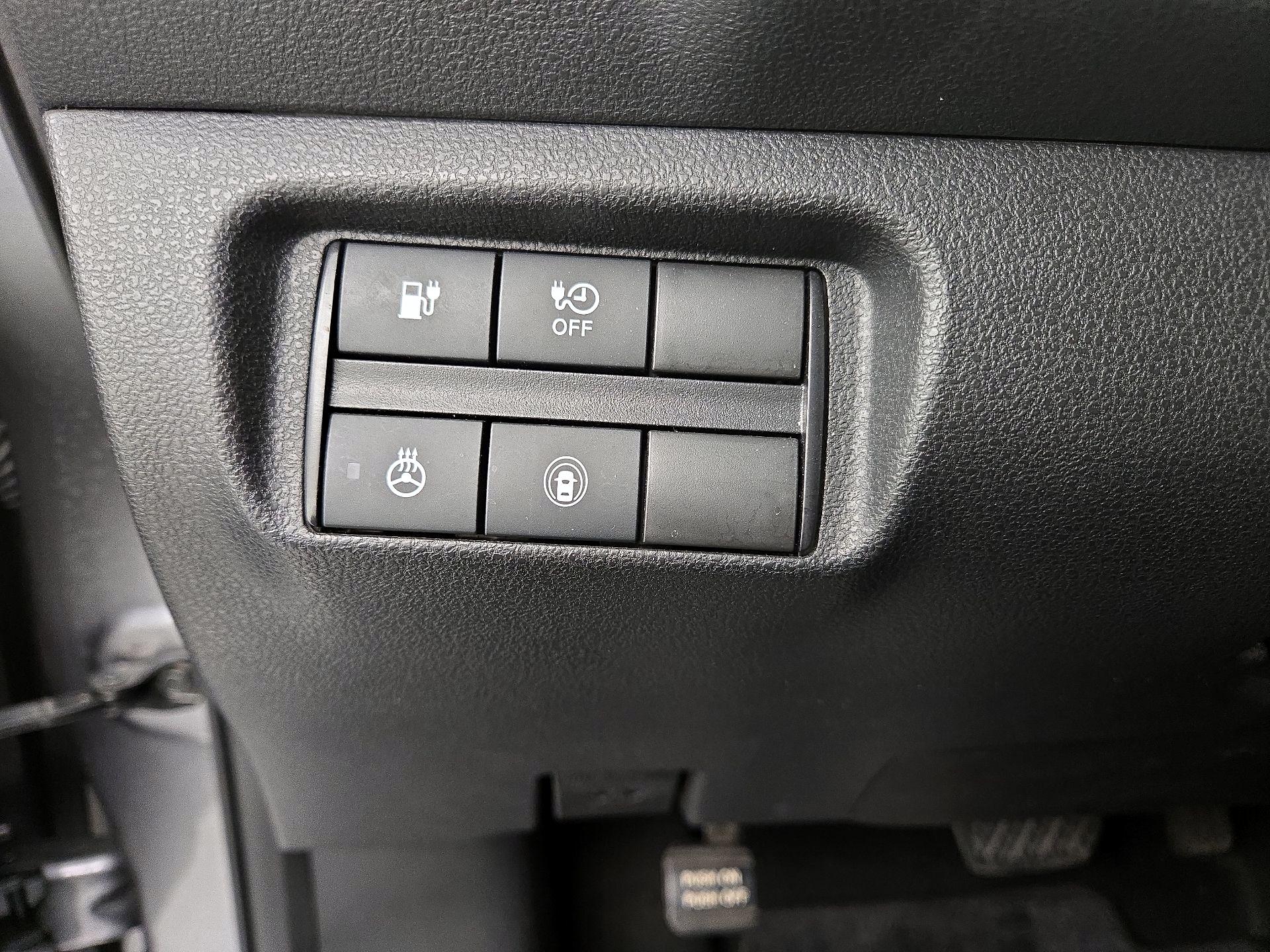 Thumbnail: 2021 Nissan Leaf - 11