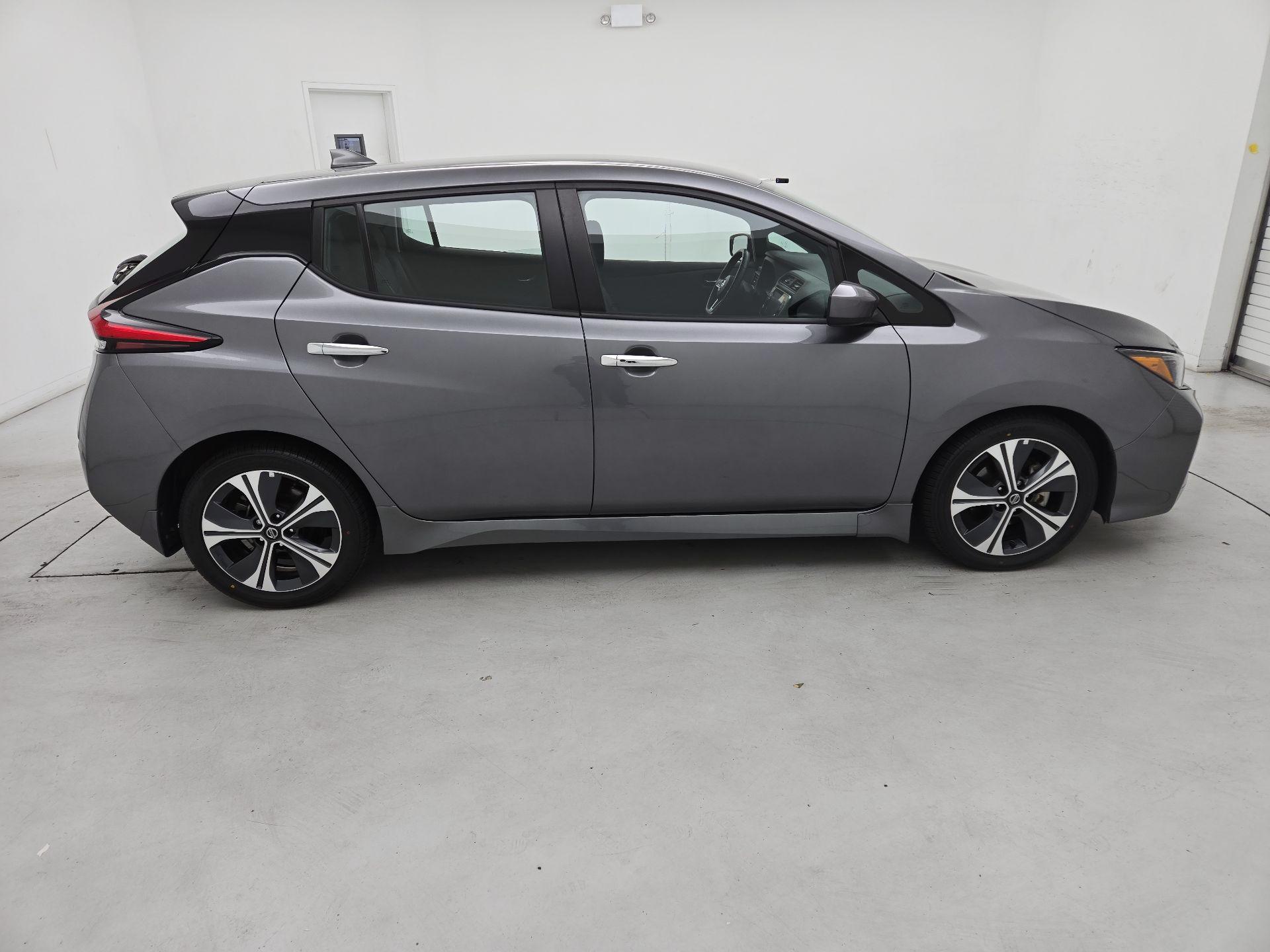 Thumbnail: 2021 Nissan Leaf - 4