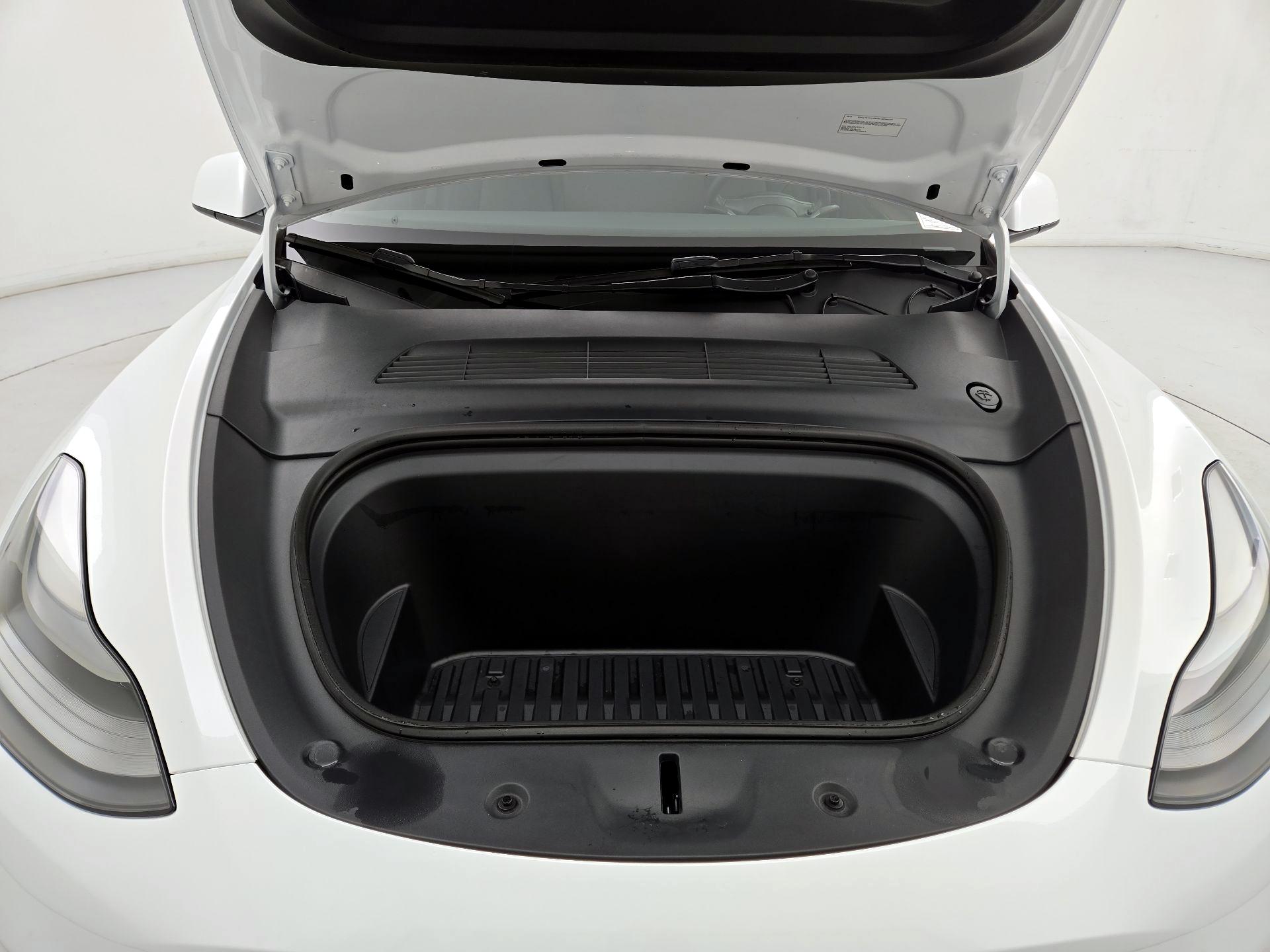 Thumbnail: 2023 Tesla Model Y - 19