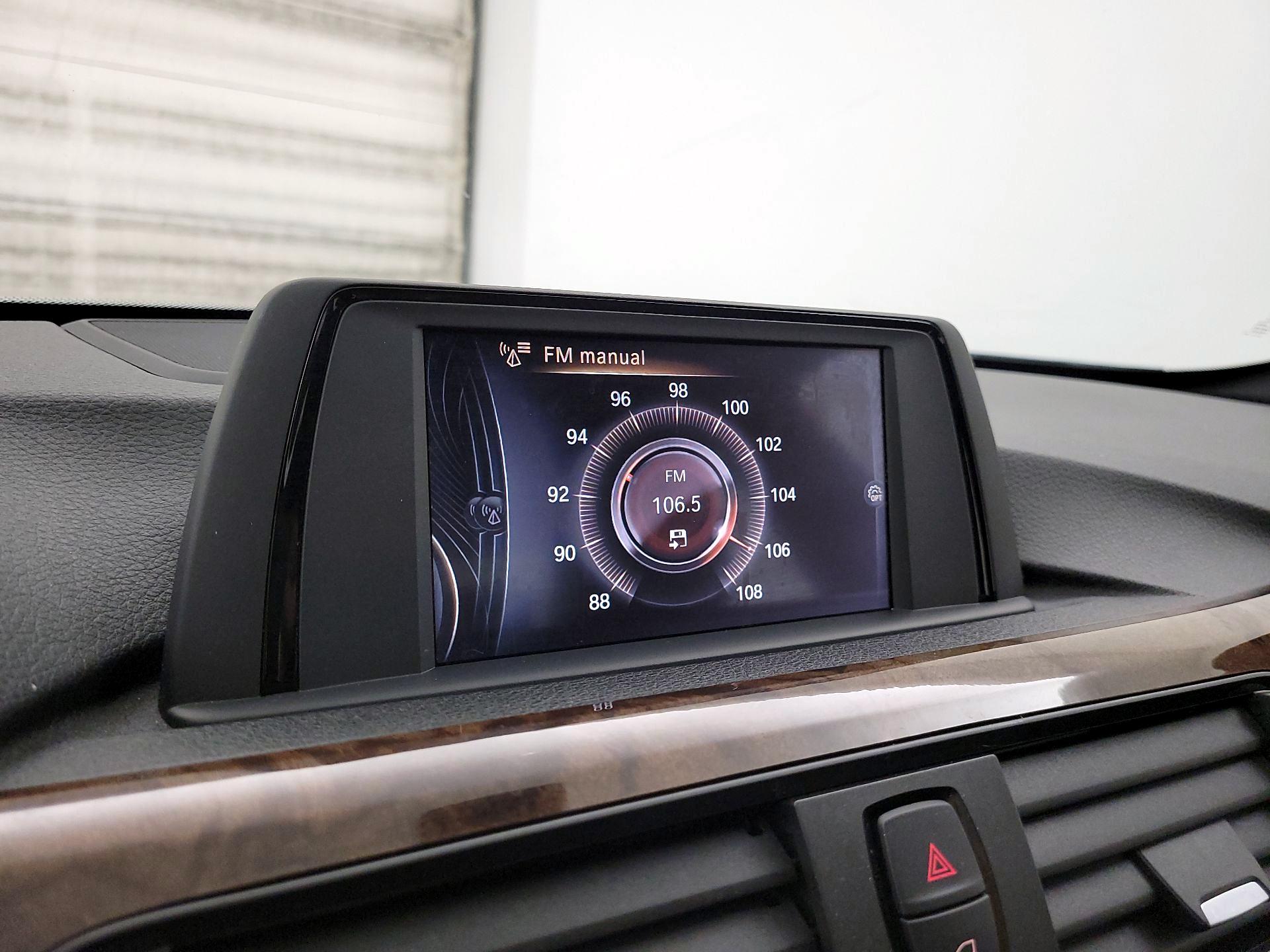 Thumbnail: 2015 BMW 3 Series - 15