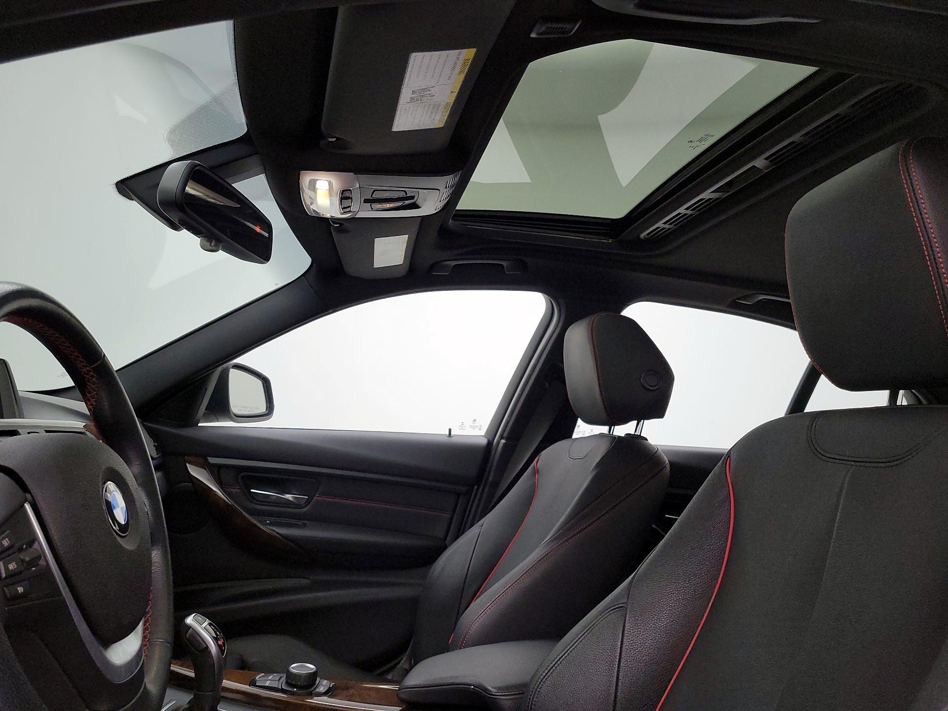 Thumbnail: 2015 BMW 3 Series - 19