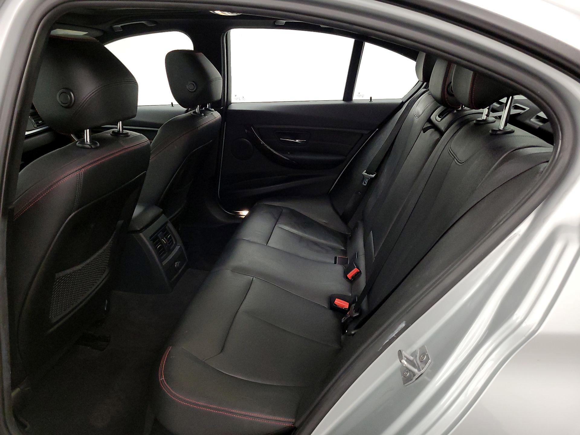 Thumbnail: 2015 BMW 3 Series - 20