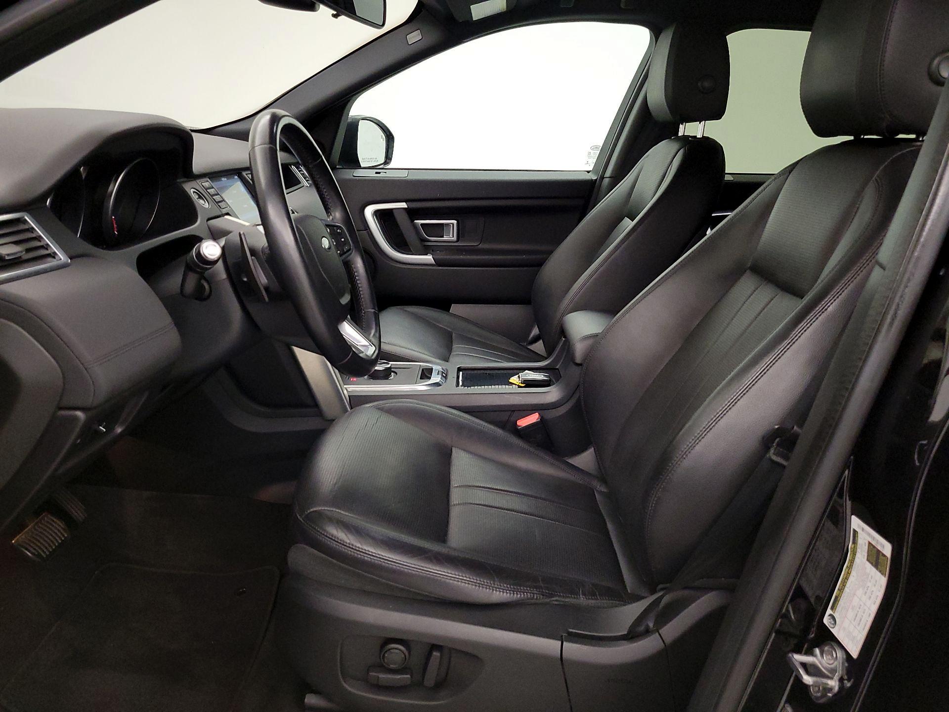 Thumbnail: 2018 Land Rover Discovery Sport - 11