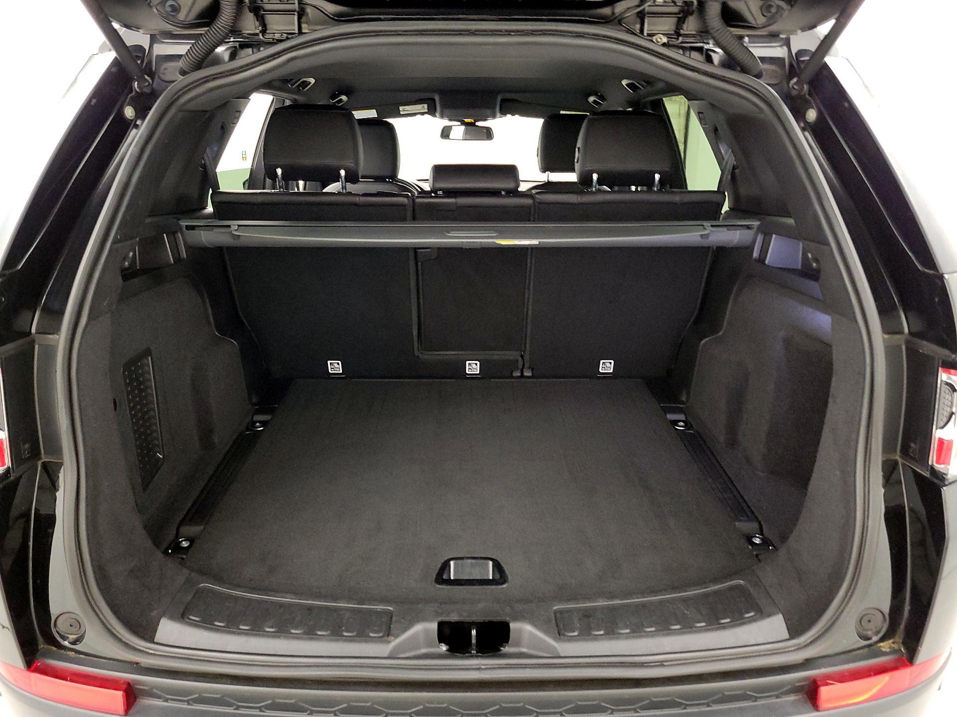 Thumbnail: 2018 Land Rover Discovery Sport - 19