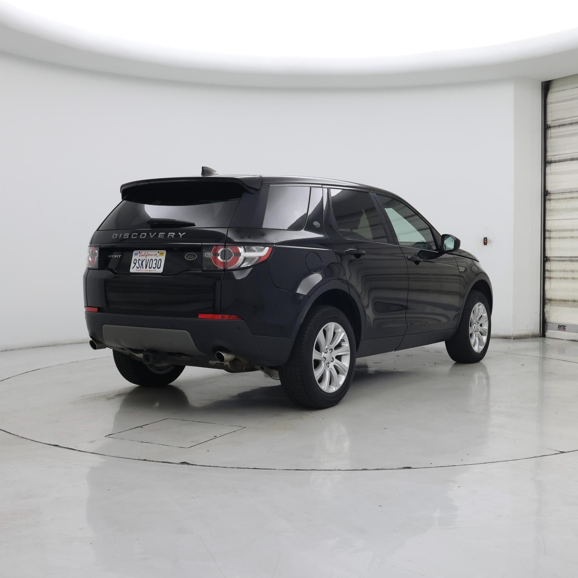 Thumbnail: 2018 Land Rover Discovery Sport - 8