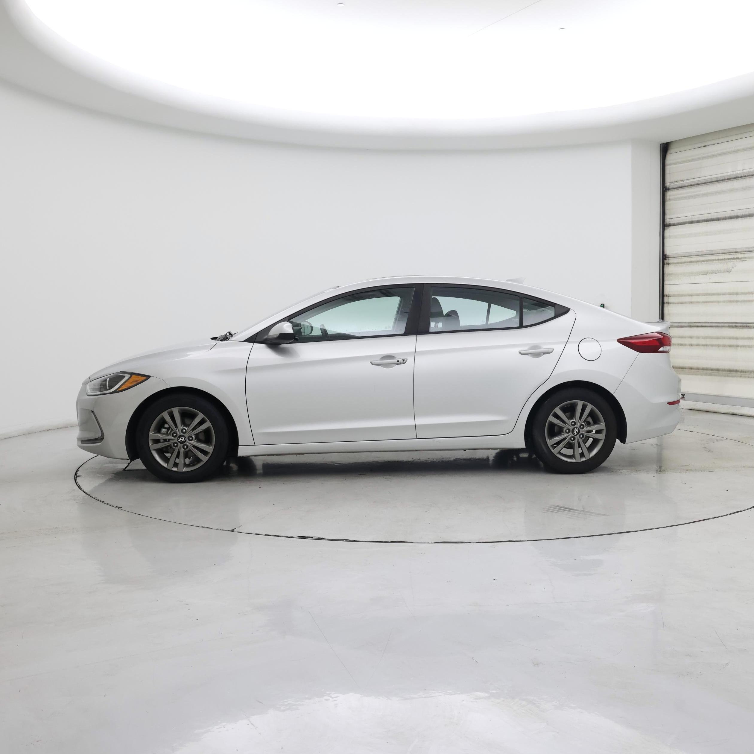 Thumbnail: 2018 Hyundai Elantra - 3