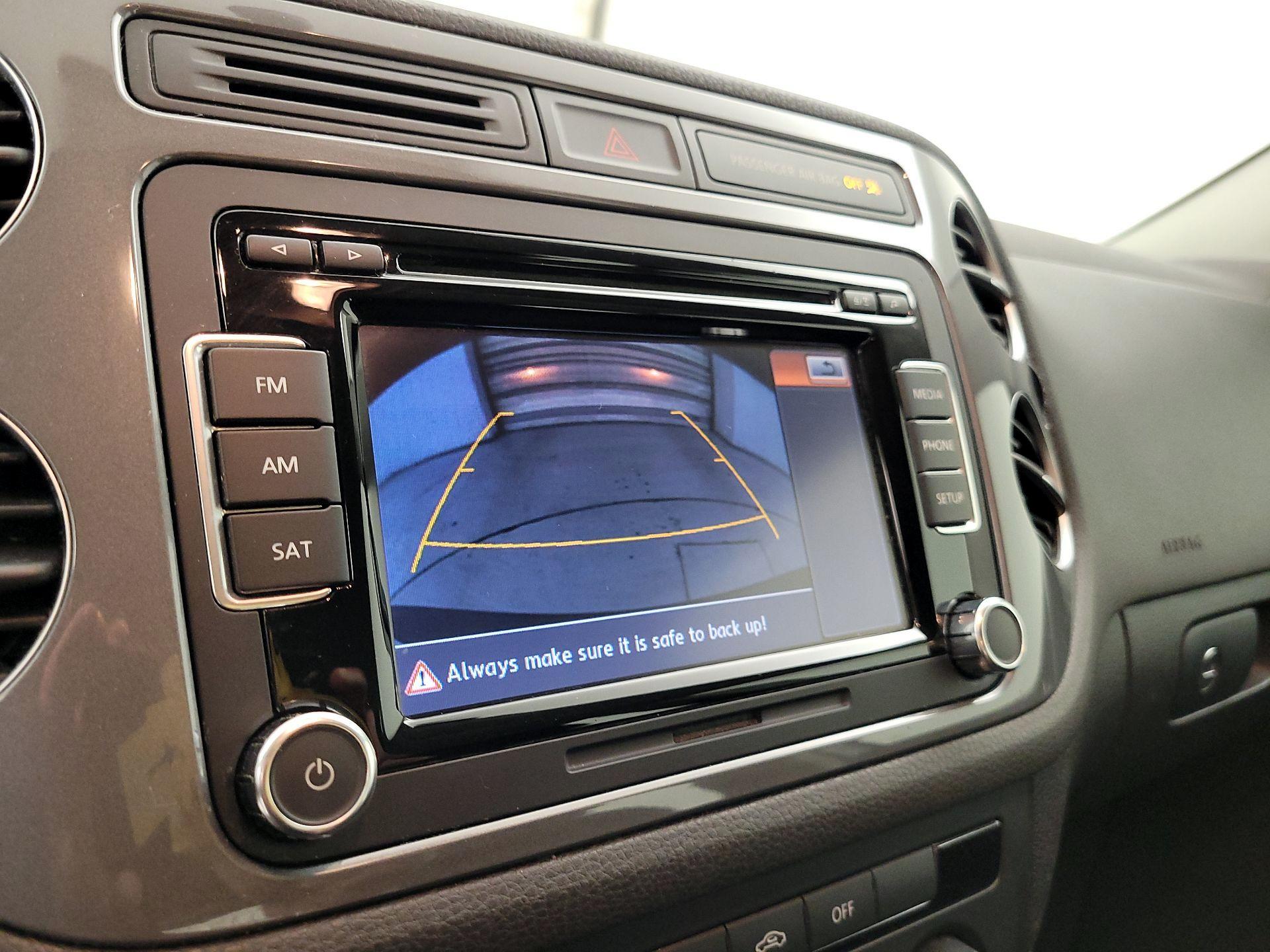 Thumbnail: 2015 Volkswagen Tiguan - 13