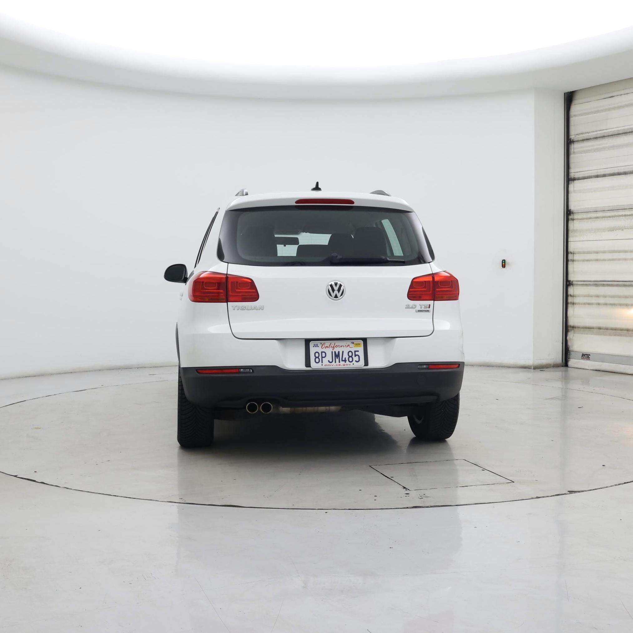 Thumbnail: 2015 Volkswagen Tiguan - 6