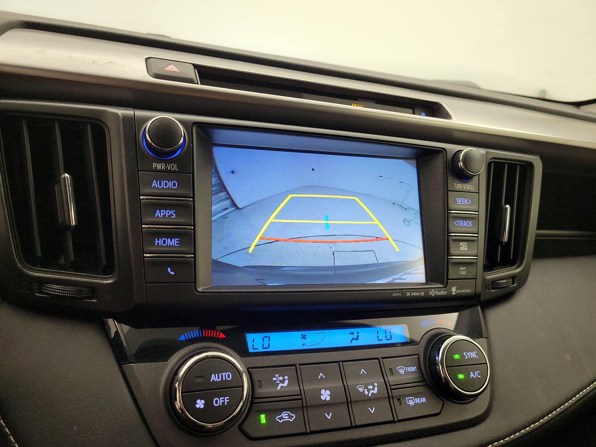 Thumbnail: 2016 Toyota RAV4 - 15
