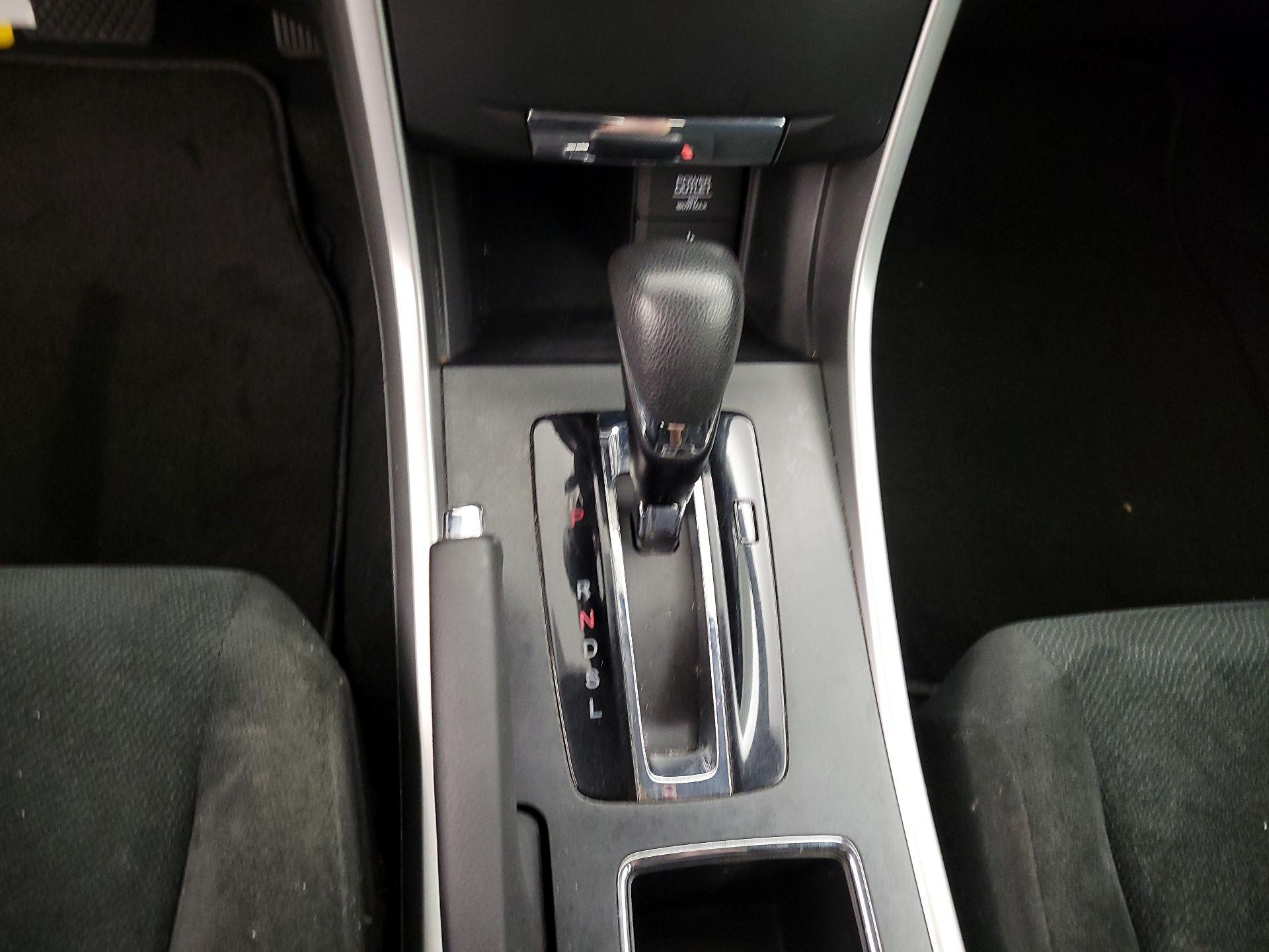 Thumbnail: 2013 Honda Accord - 16