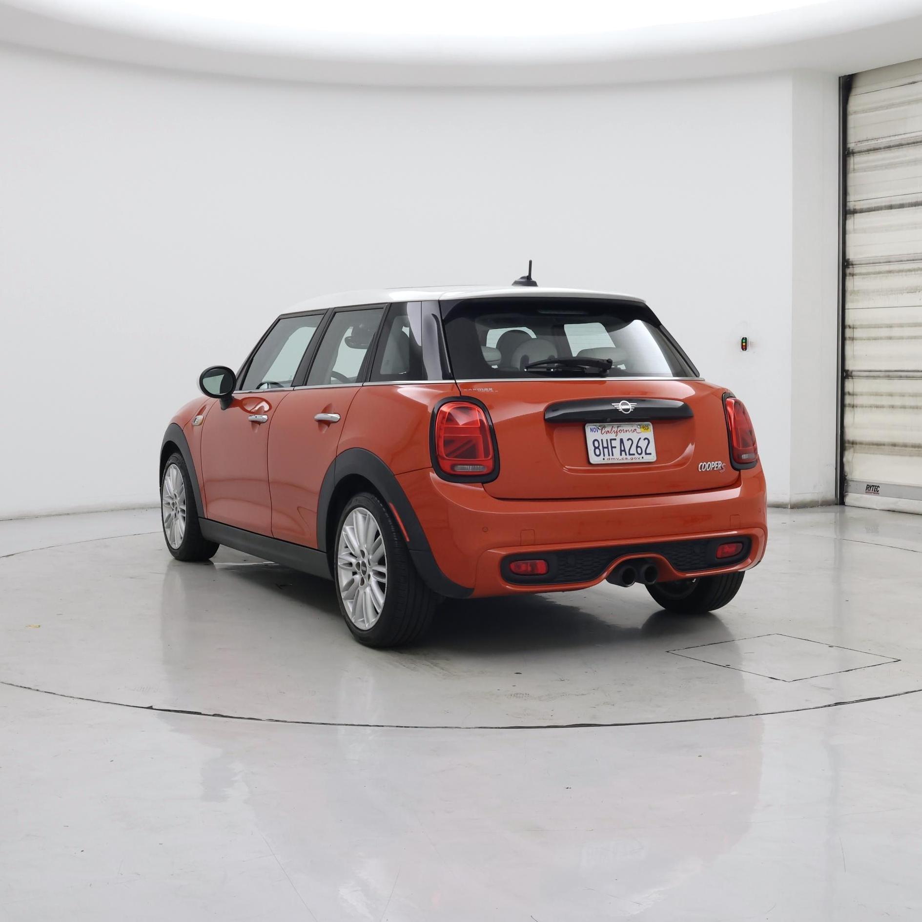 Thumbnail: 2019 MINI Cooper Hardtop - 2