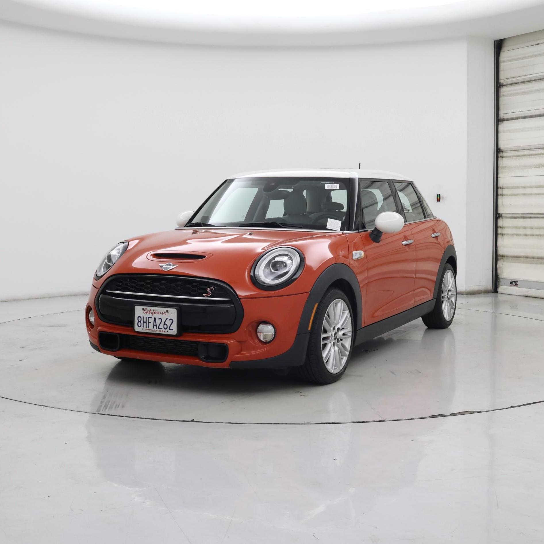 Thumbnail: 2019 MINI Cooper Hardtop - 4