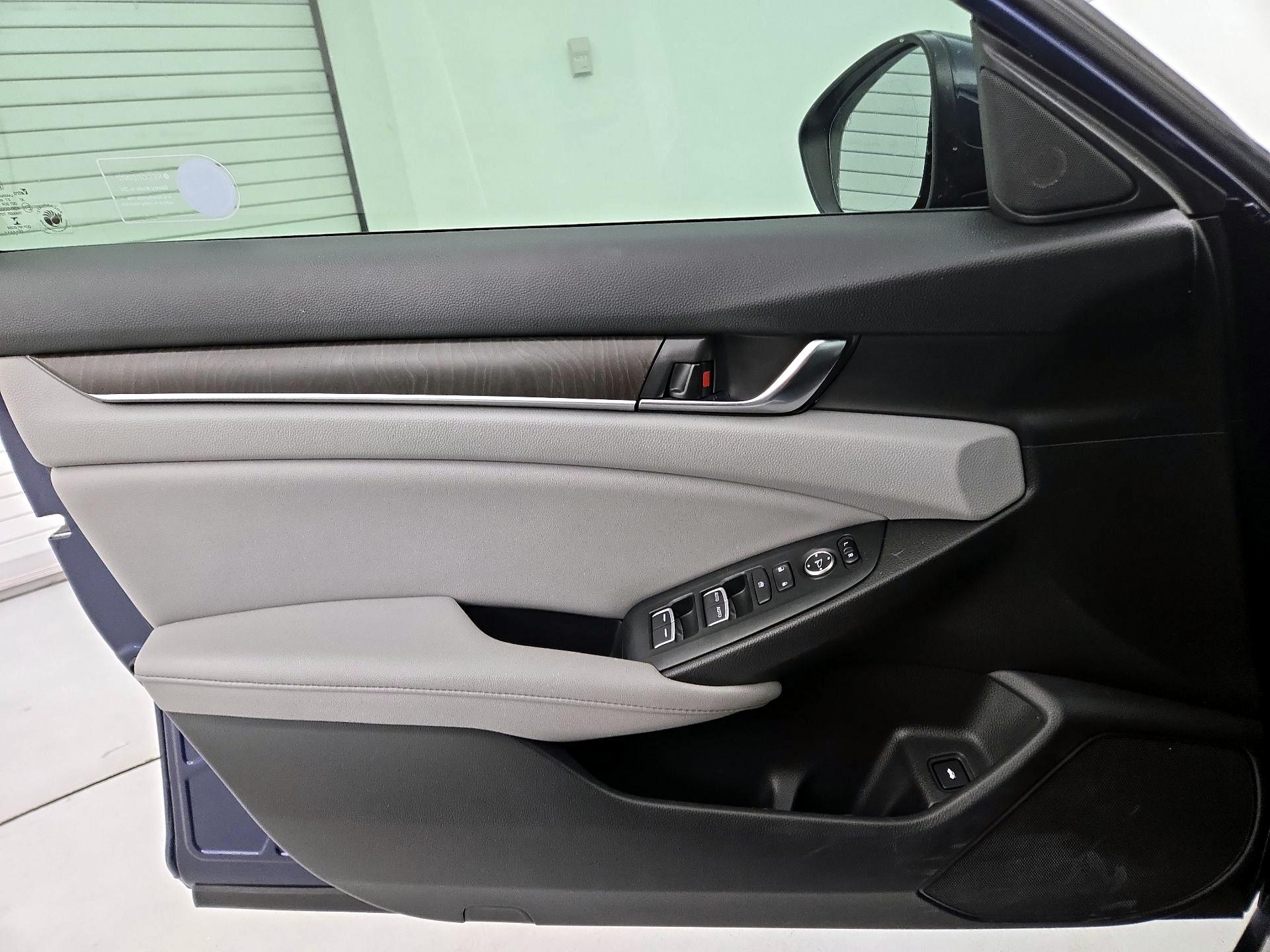 Thumbnail: 2020 Honda Accord - 12