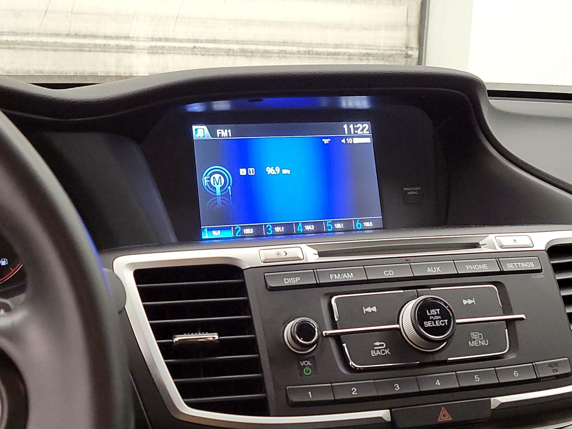 Thumbnail: 2015 Honda Accord - 15