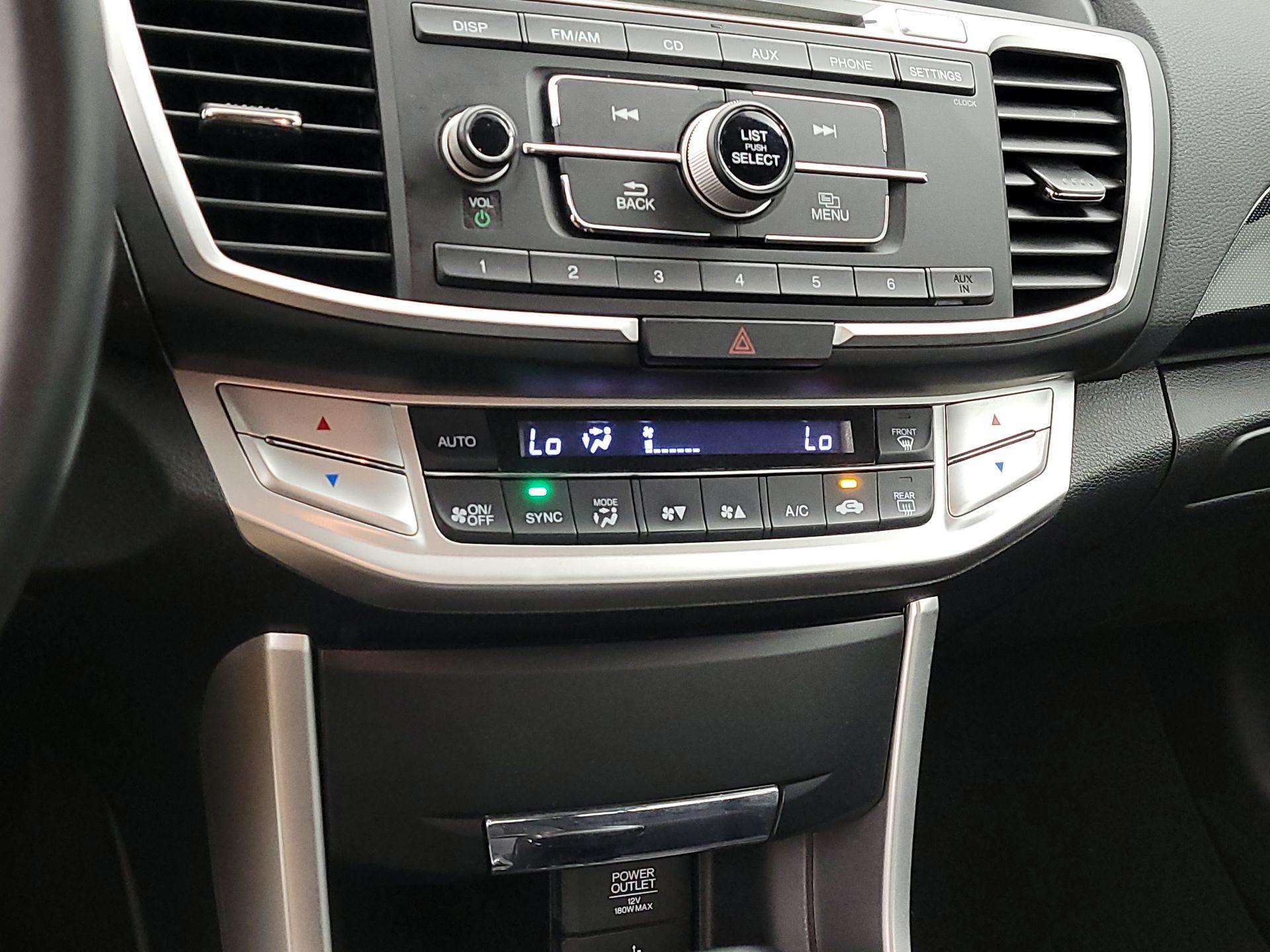 Thumbnail: 2015 Honda Accord - 16