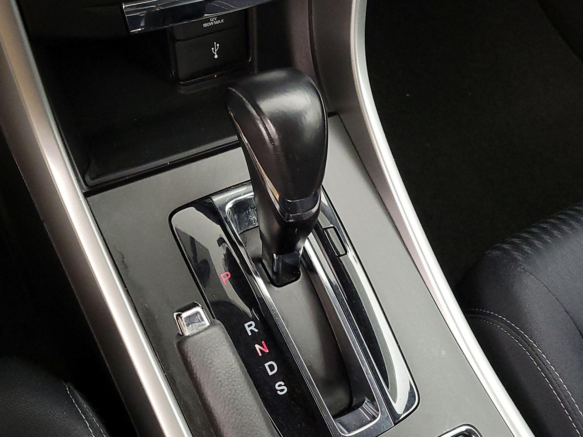 Thumbnail: 2015 Honda Accord - 17