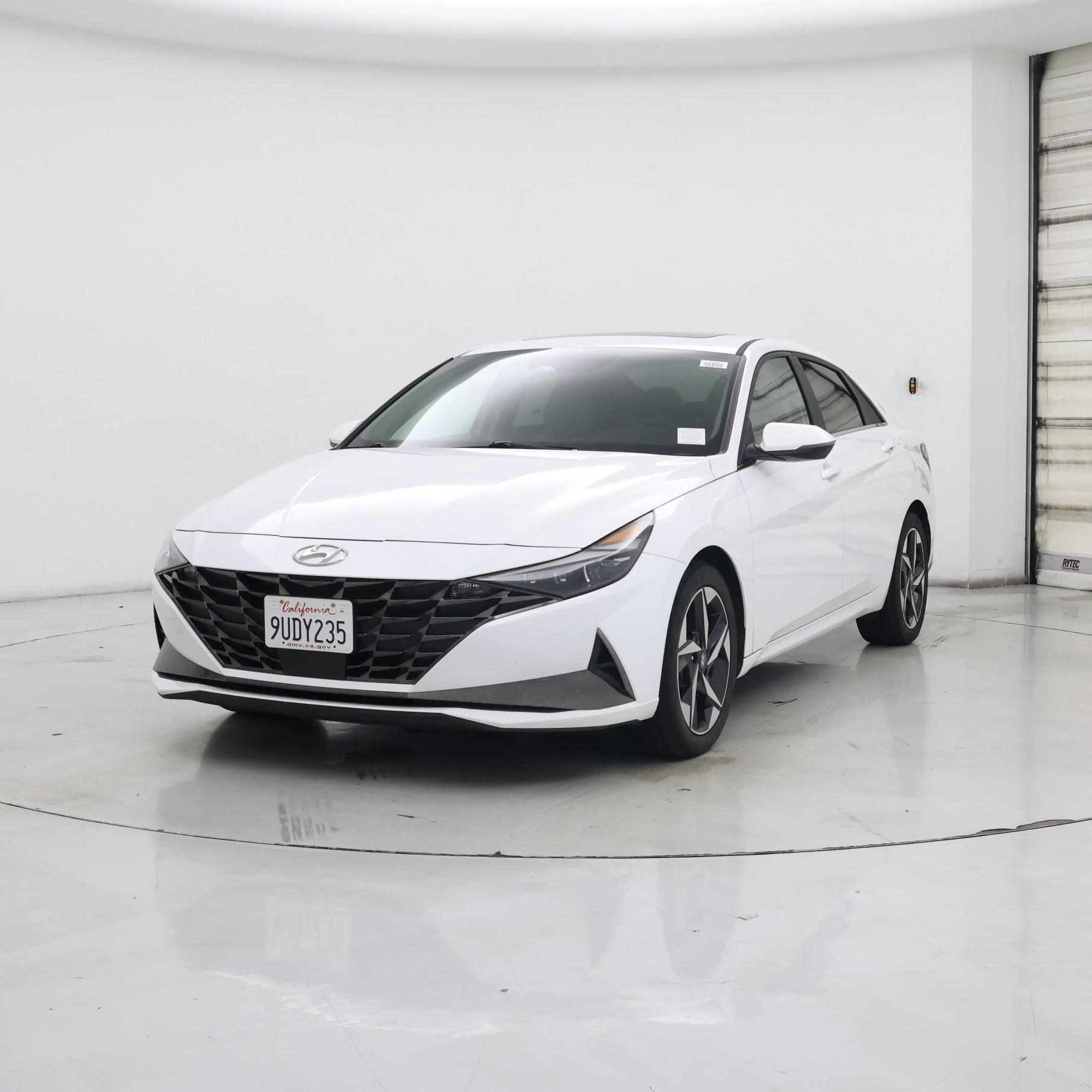 Thumbnail: 2021 Hyundai Elantra - 4